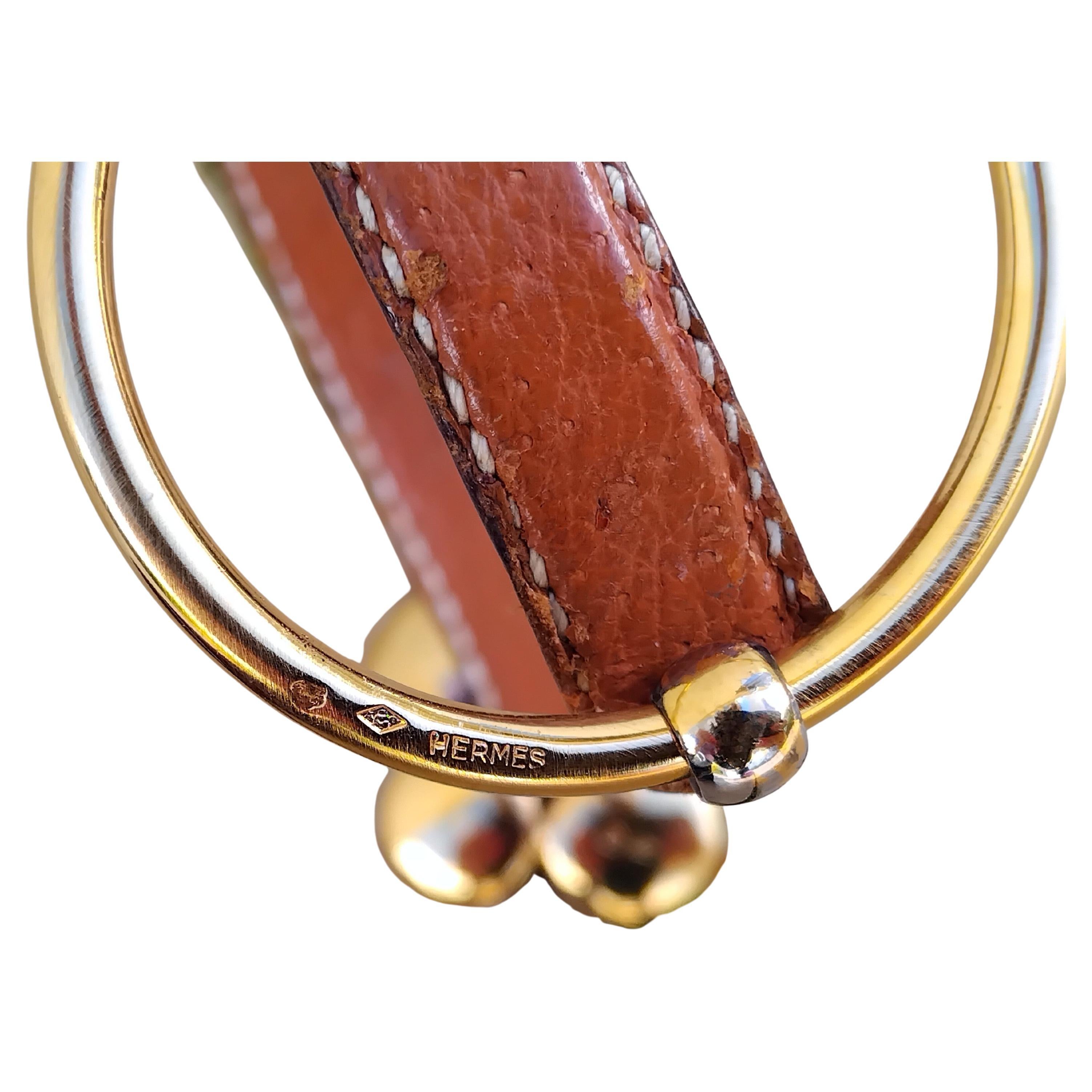 Hermès Pulsera de cuero dorado FLORA en venta 8