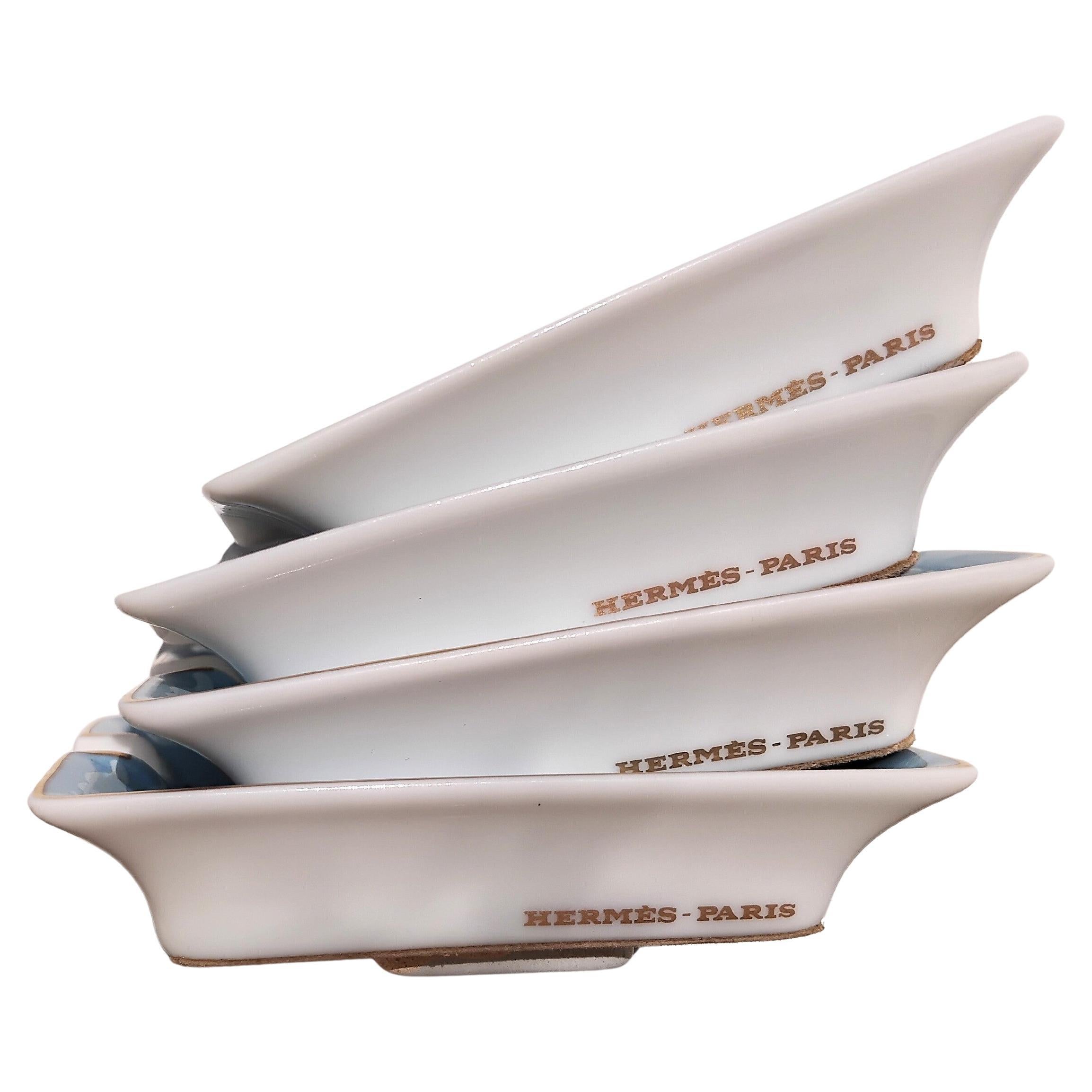 Hermès Porcellana Oro 4 Mini Posacenere Vassoi Portaoggetti Animali Selvaggi Africa in vendita 5