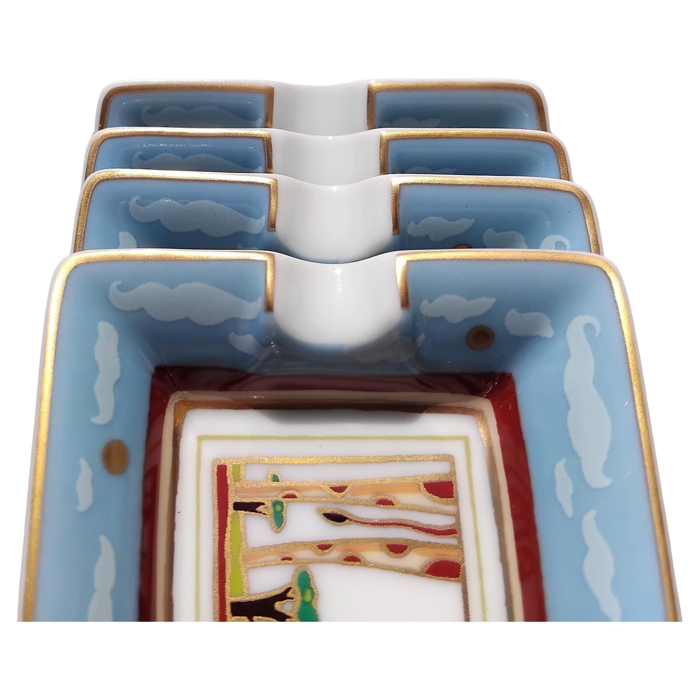 Hermès Porcellana Oro 4 Mini Posacenere Vassoi Portaoggetti Animali Selvaggi Africa in vendita 2