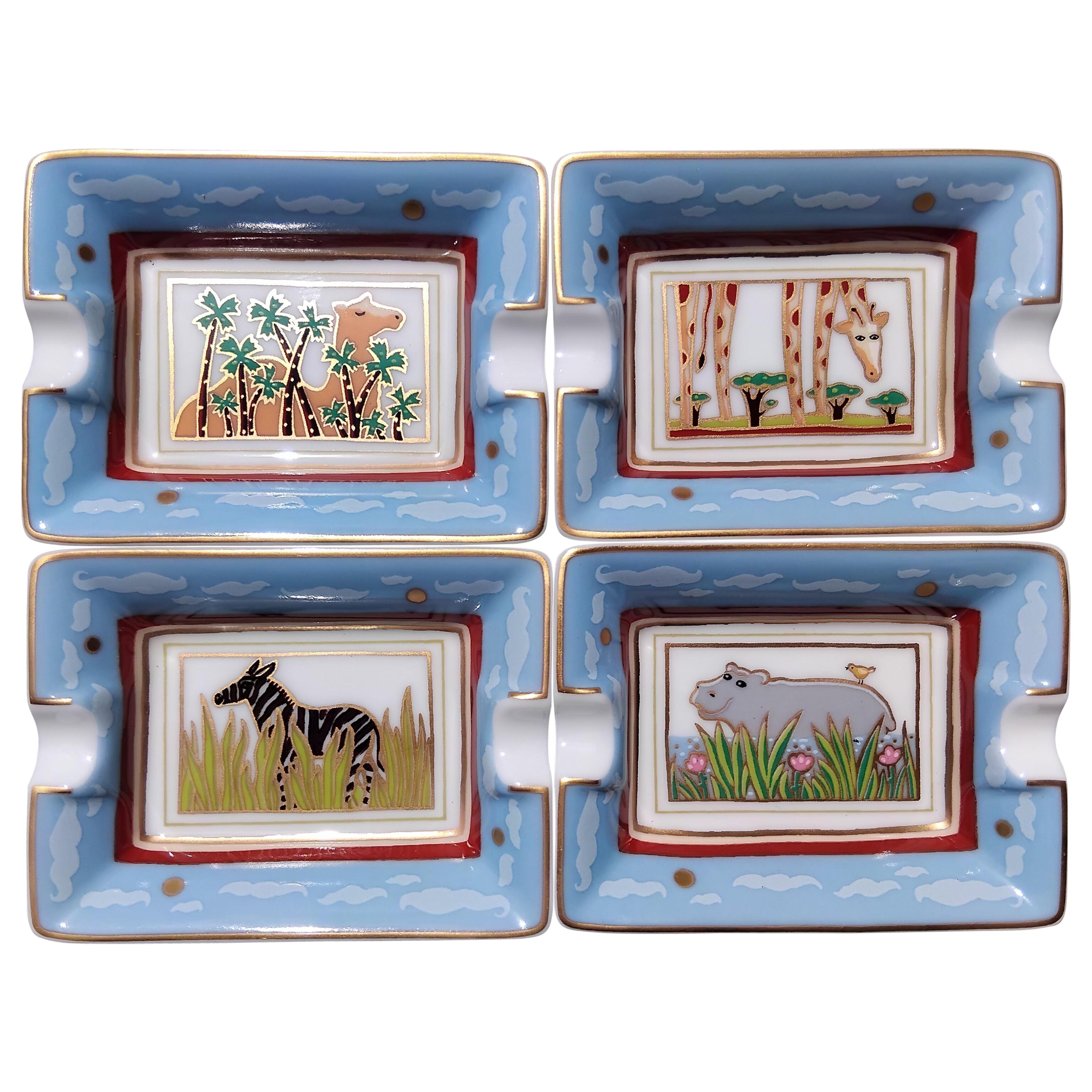 Hermès Gold Porcelain 4 Mini Ashtrays Change Trays Wild Animals Africa