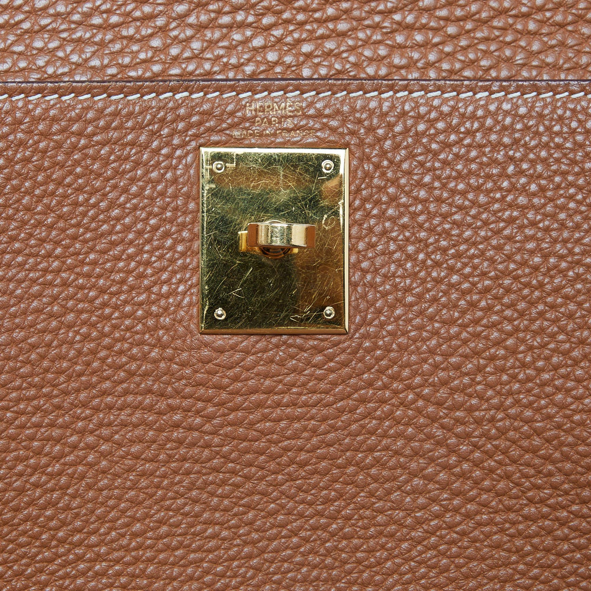 Hermes Gold Taurillion Clemence Leather Gold Finish Kelly Retourne 28 Bag For Sale 14