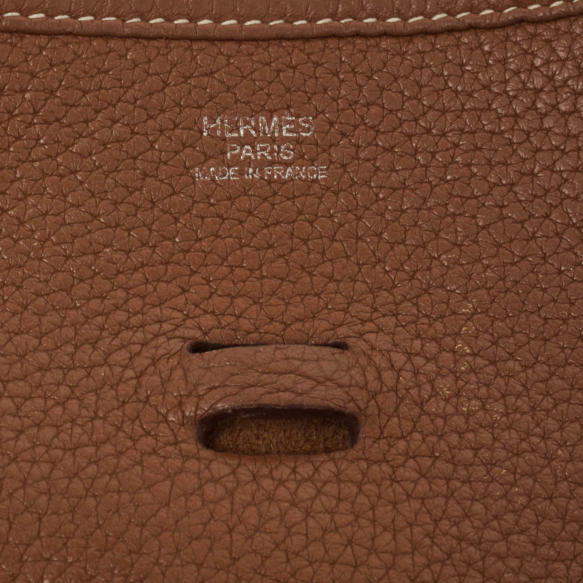 Hermes Gold Taurillon Clemence Leather Evelyne III PM Bag For Sale 13