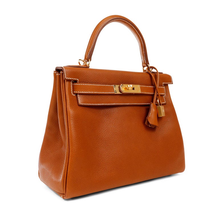 Brown Hermès Gold Taurillon Novillo 28 cm Kelly with Gold Hardware For Sale