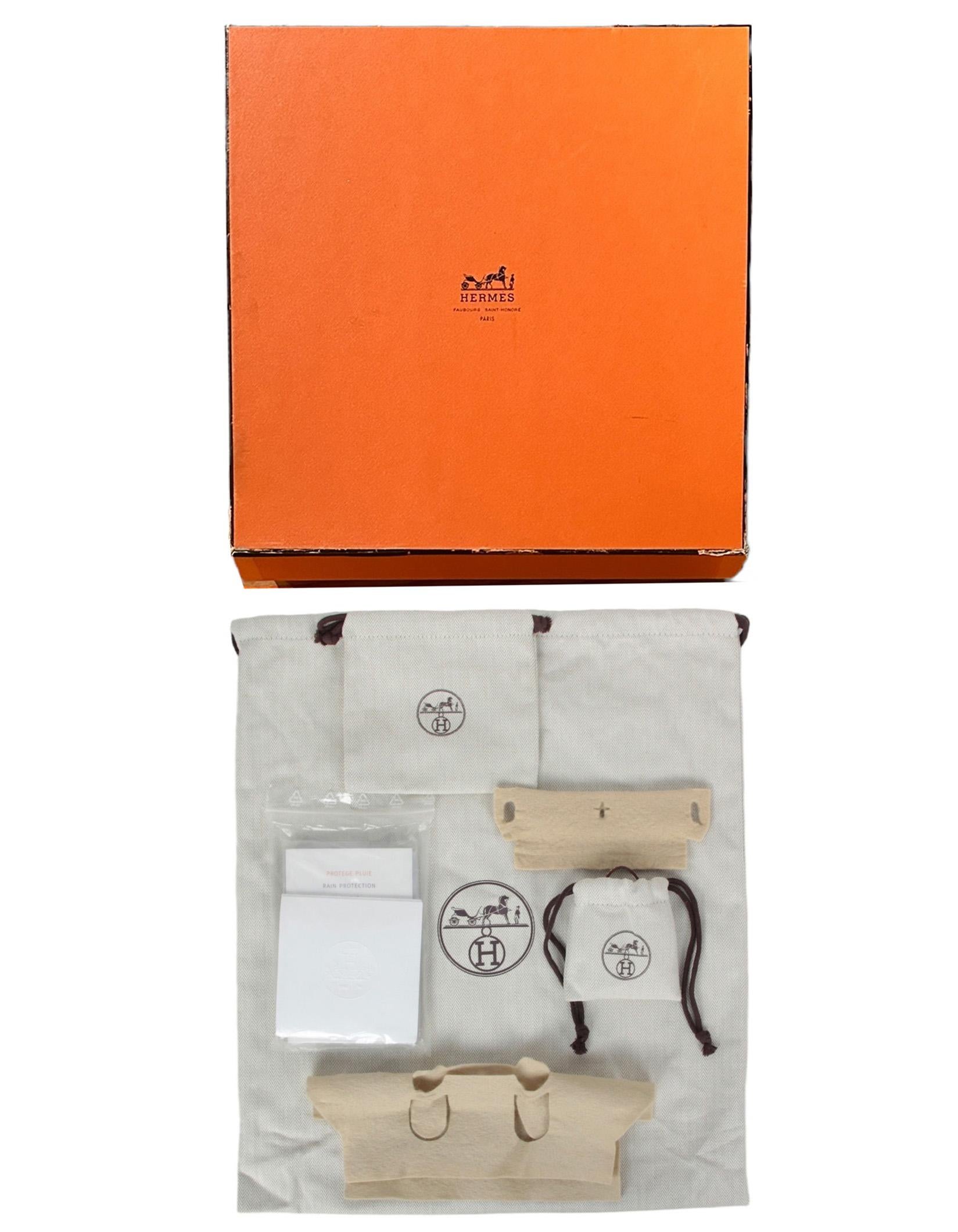 Hermes Gold Togo Leather 25cm Birkin Bag Gold Hardware w/ Box en vente 9