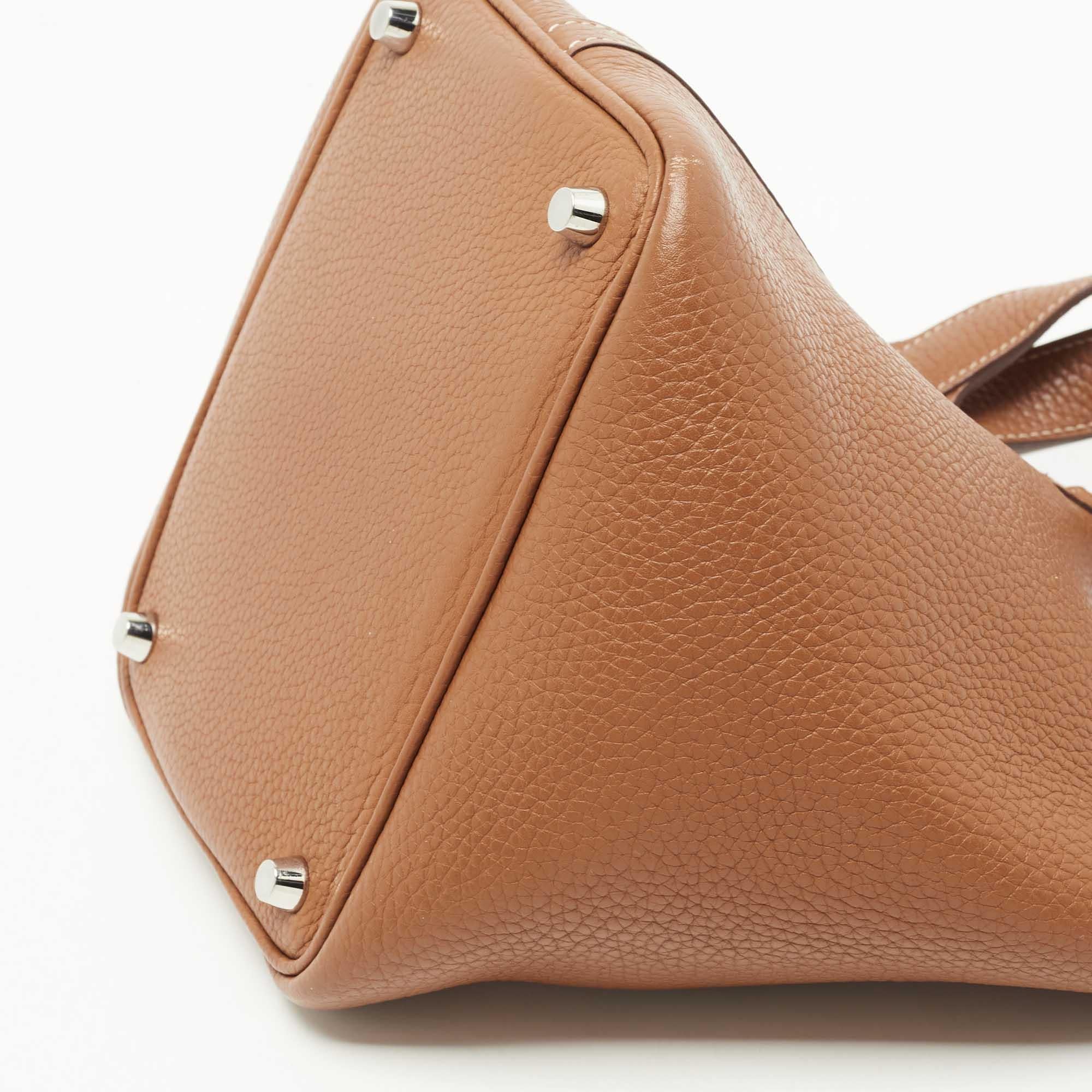 Hermes Gold Togo Leather Picotin Lock 18 Bag In Good Condition In Dubai, Al Qouz 2