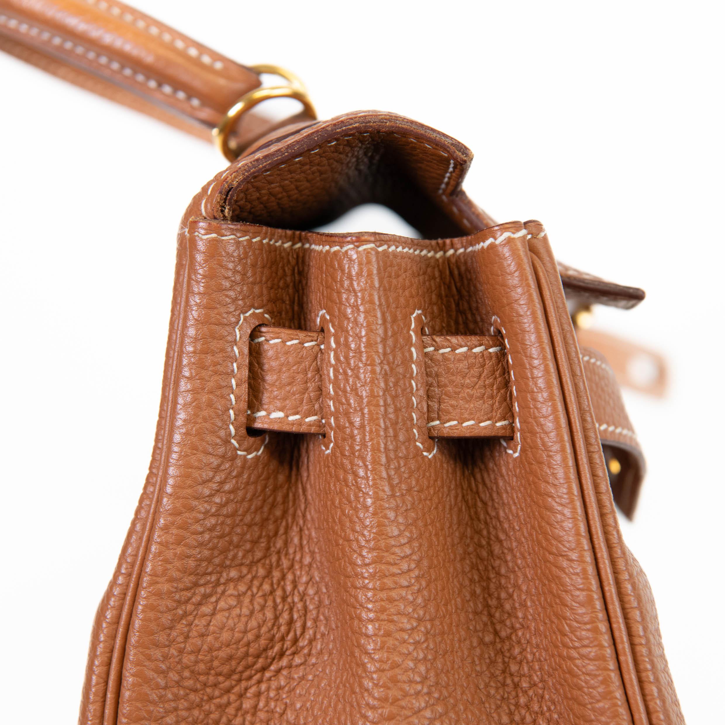 Hermes Gold Togo Leather Retourne Kelly 28cm Gold Hardware For Sale 7