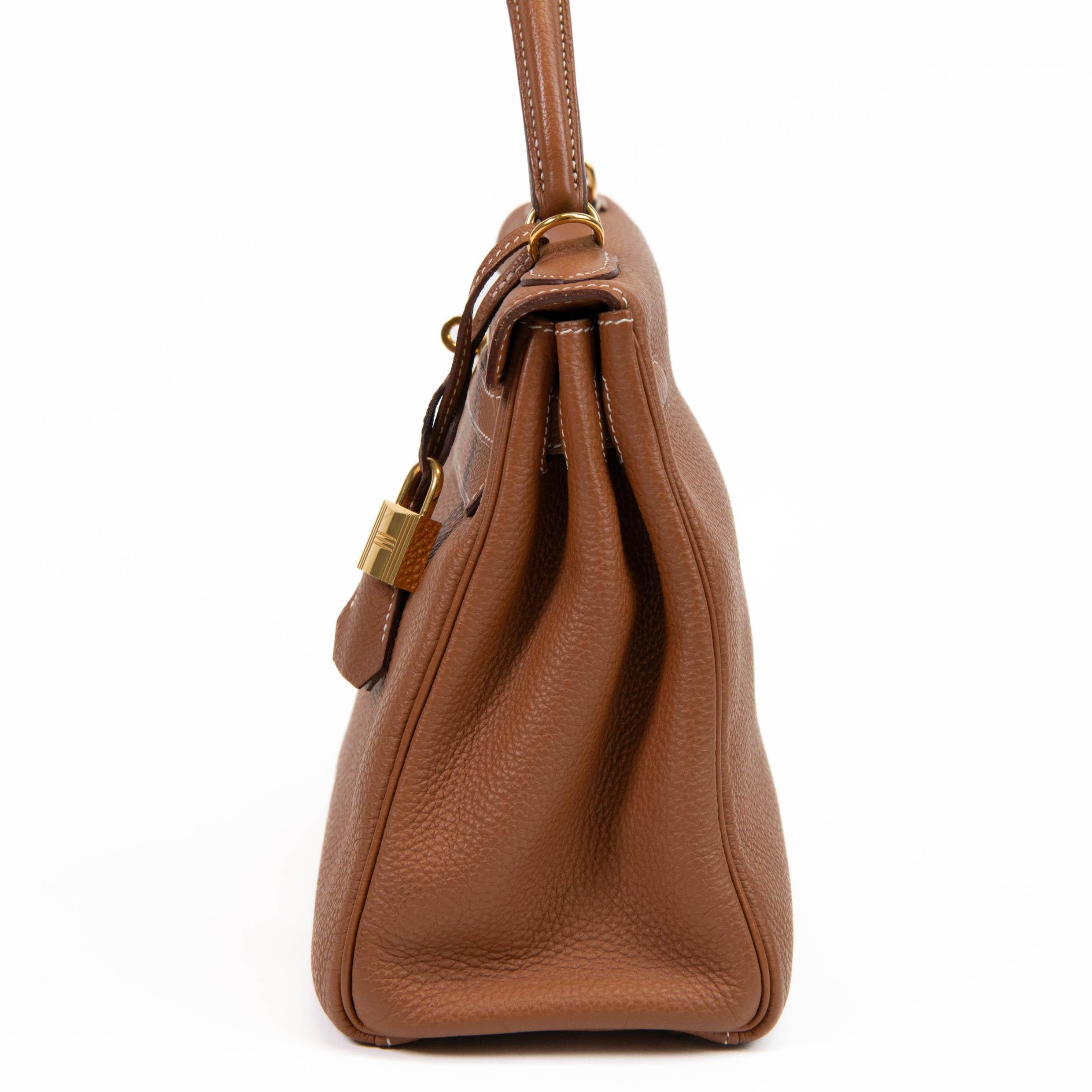 Hermes Gold Togo Leather Retourne Kelly 28cm Gold Hardware In Excellent Condition For Sale In Corona Del Mar, CA