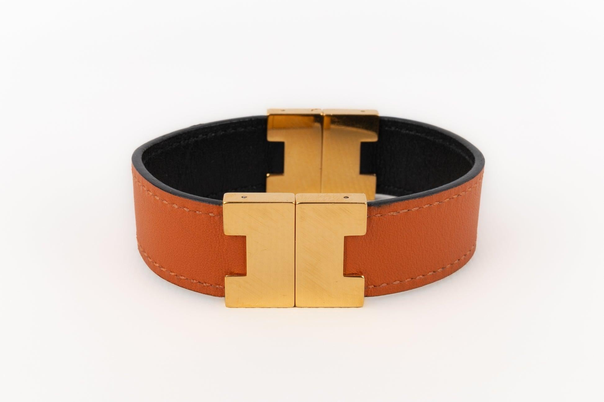 Women's Hermès Golden Metal Bracelet For Sale