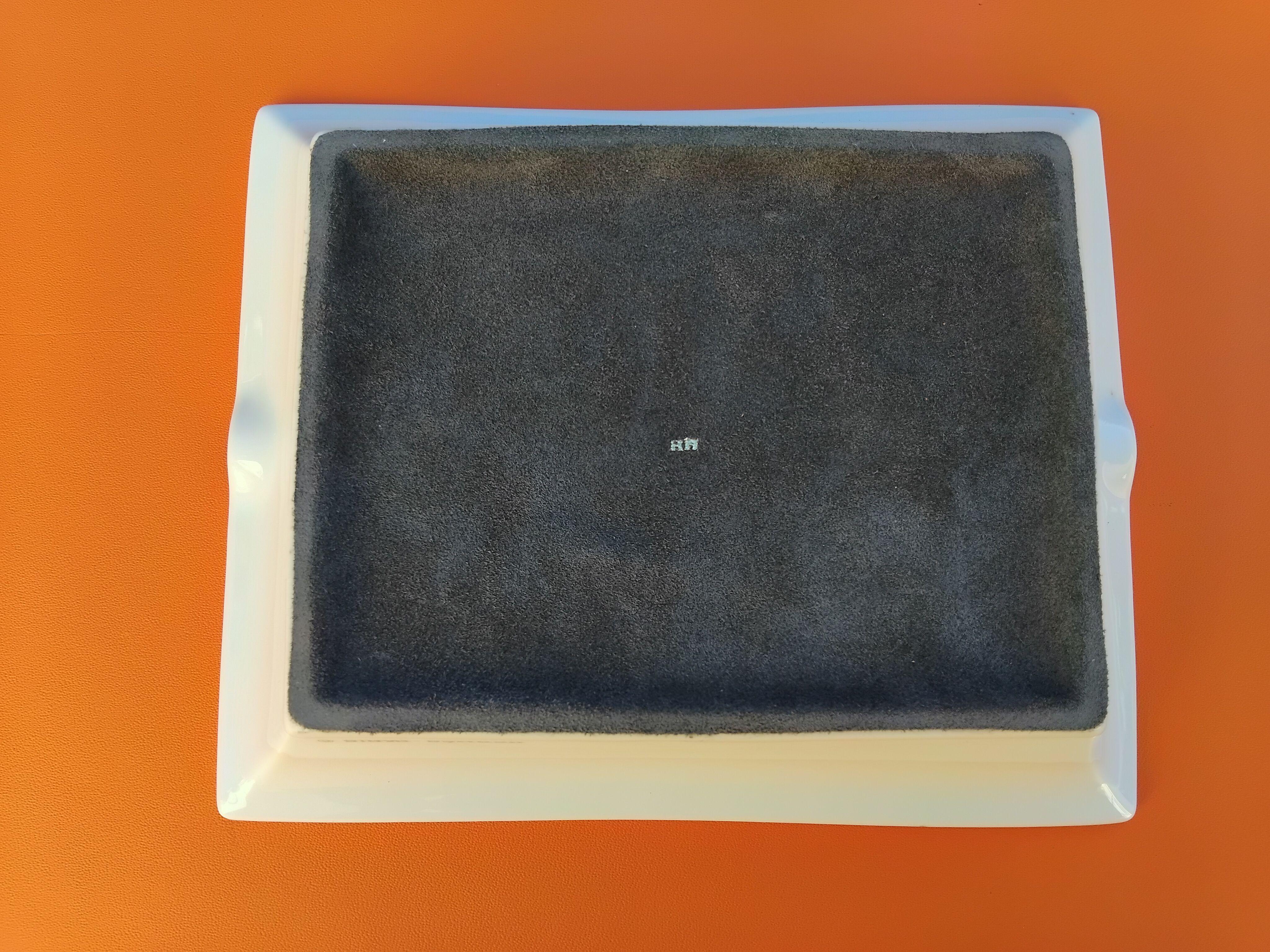 Hermès Golf Print Cigar Ashtray Change Tray Porcelain Gold 6