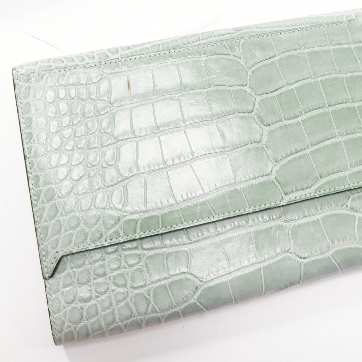 HERMES Goodlock Porosus mint green scaled leather PHW push clasp wrist clutch For Sale 1