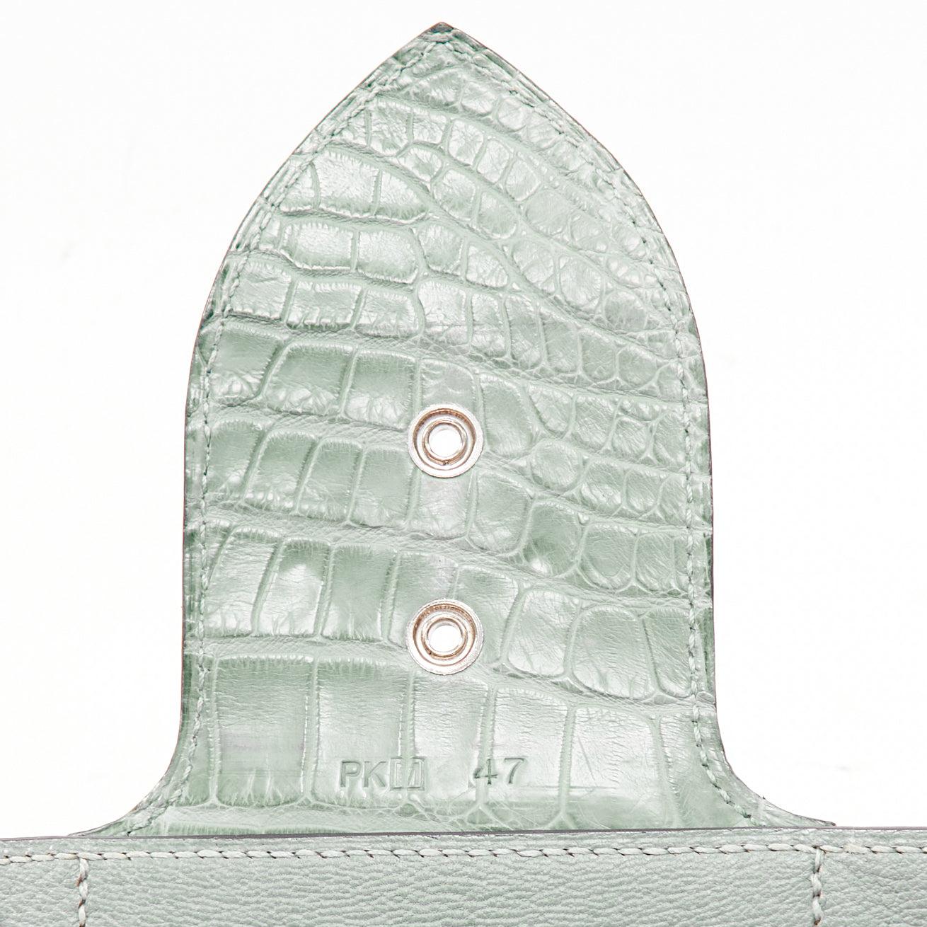 HERMES Goodlock Porosus mint green scaled leather PHW push clasp wrist clutch For Sale 4