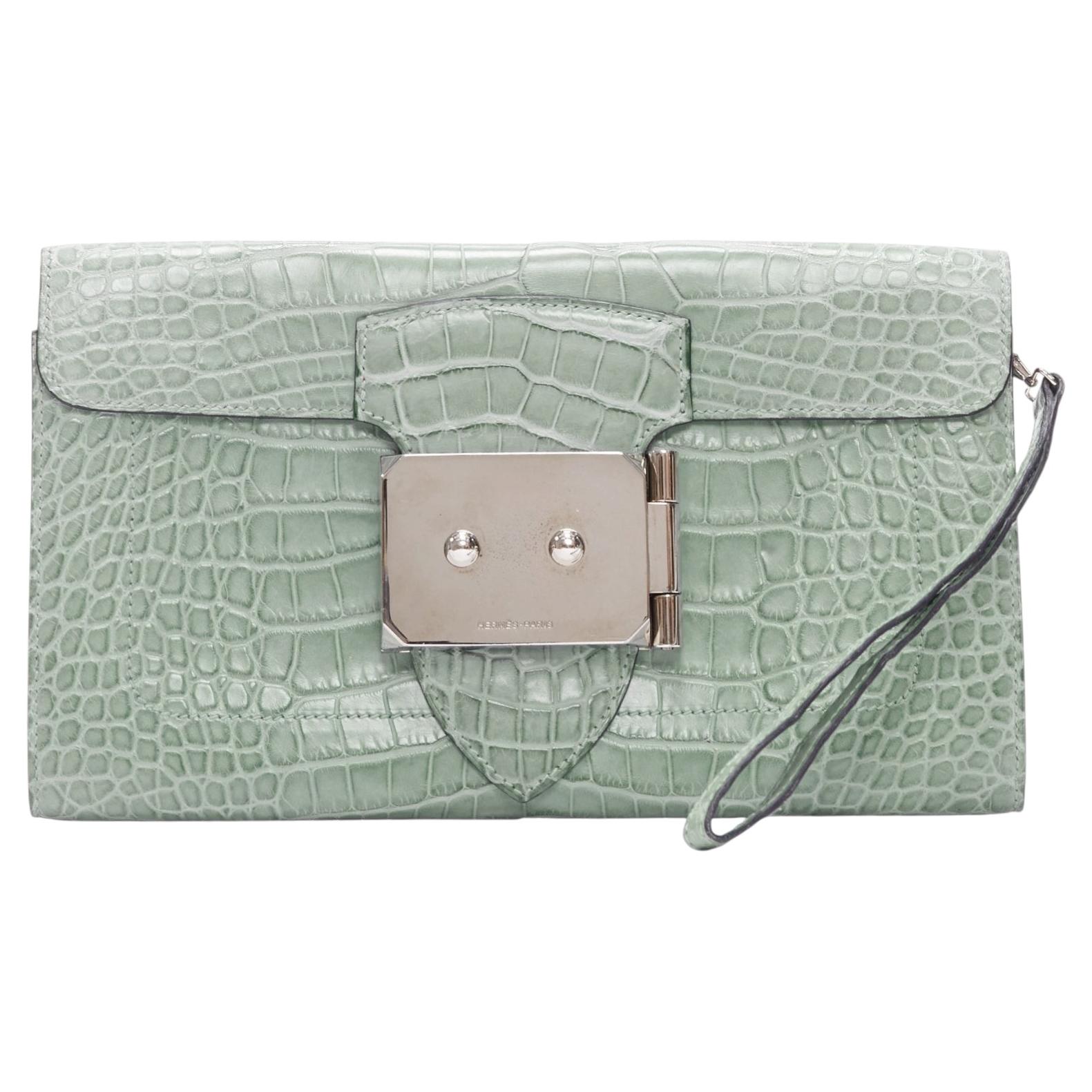 HERMES Goodlock Porosus vert menthe cuir écaillé PHW fermoir poussoir poignet