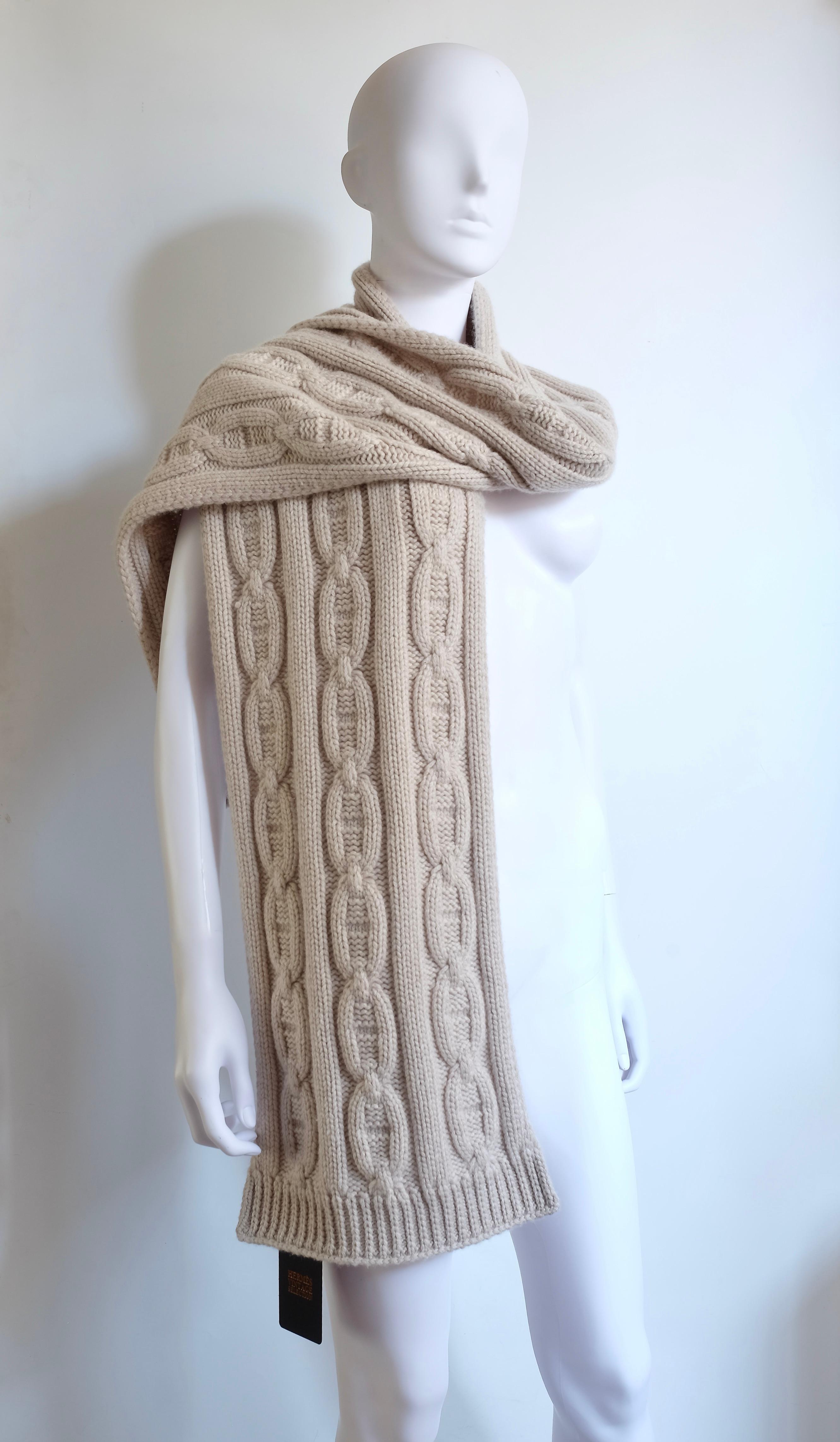 HERMÈS - Bufanda grande de cachemira con motivo 