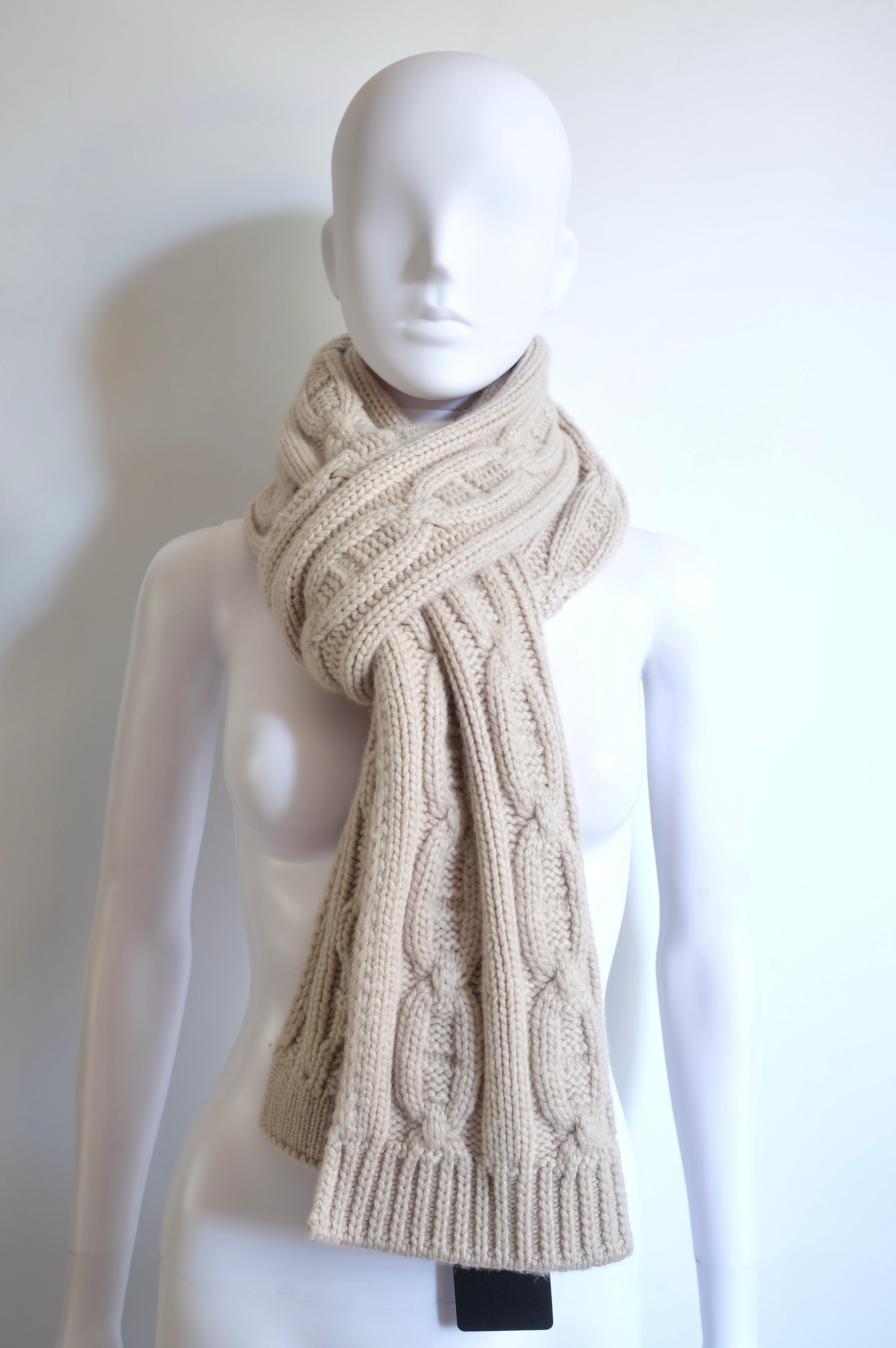 HERMÈS - Bufanda grande de cachemira con motivo 