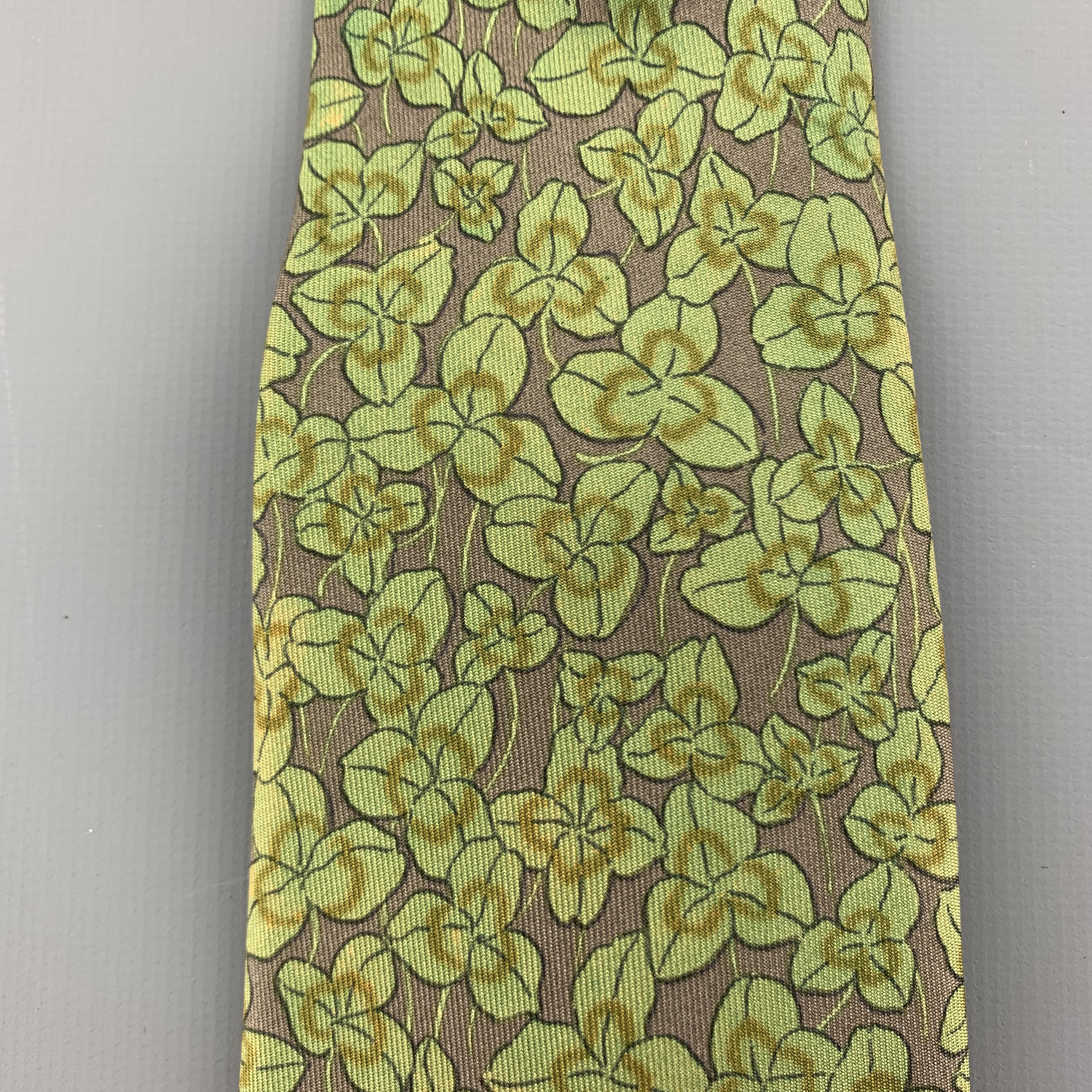 HERMES Gray & Green Leaves Print Silk Tie 7228 UA In Fair Condition In San Francisco, CA