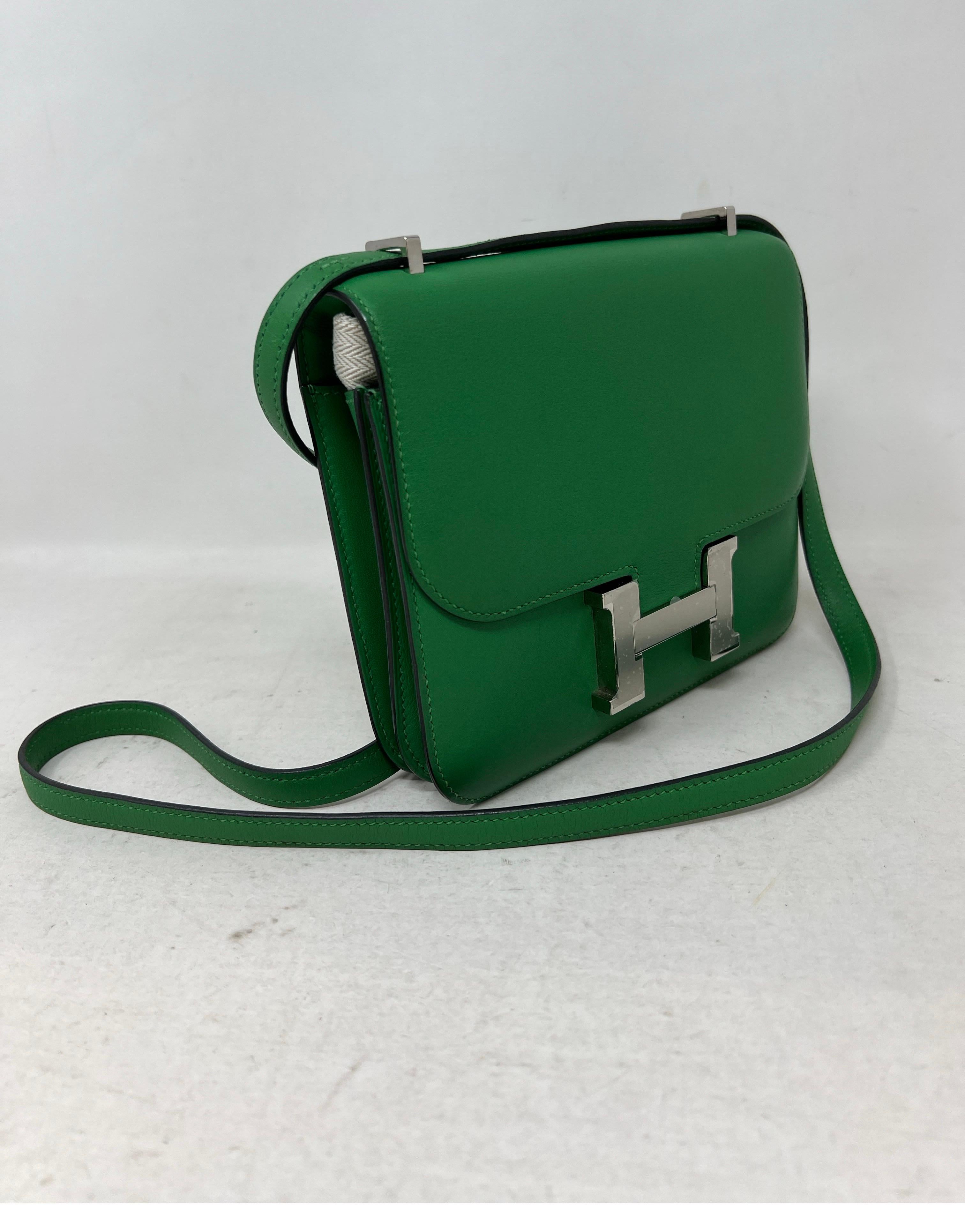 Hermes Green Constance 18 Bag In Excellent Condition For Sale In Athens, GA