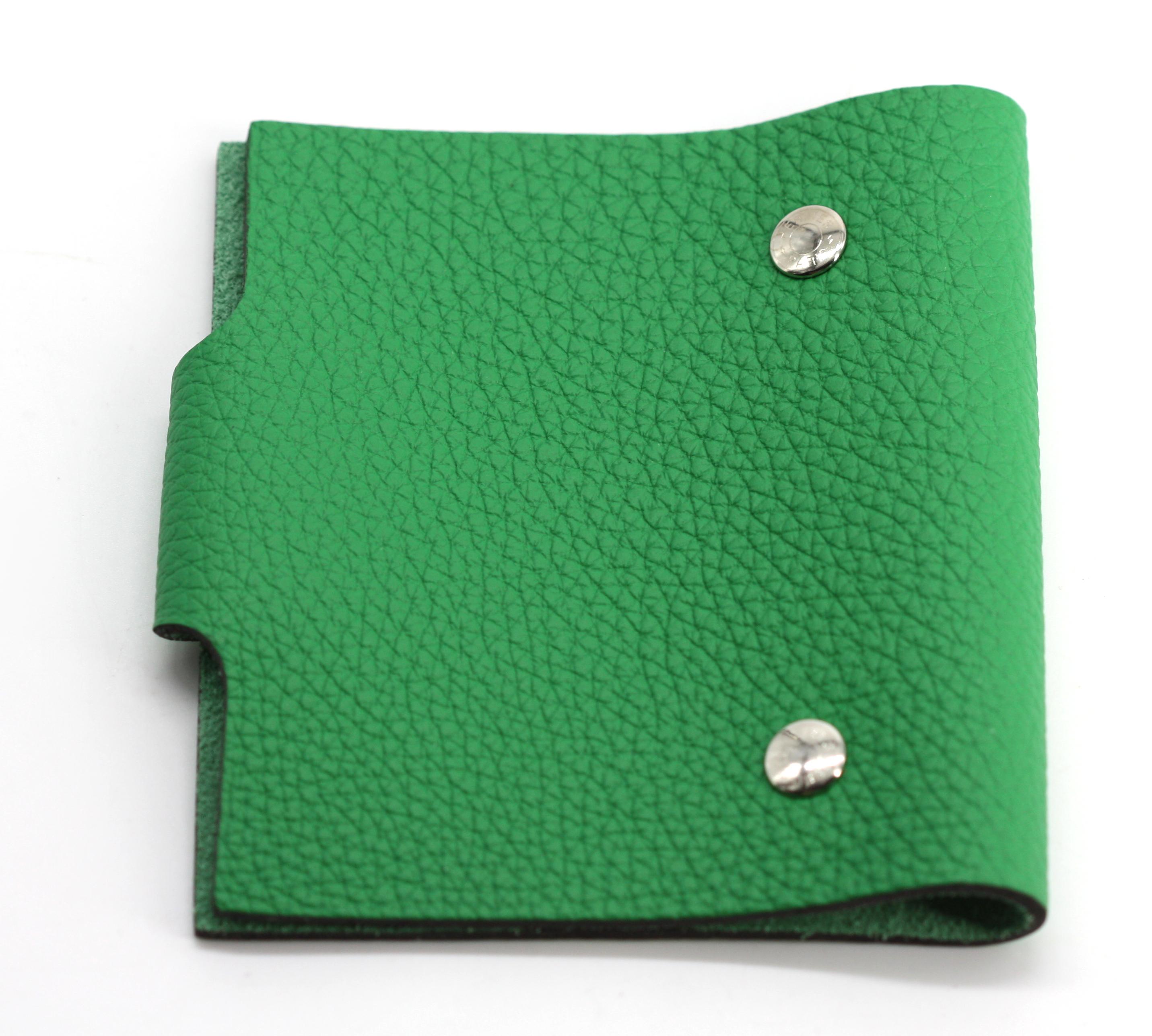 Hermes Grünes Bittersalz Leder Notizblock Abdeckung im Angebot 1