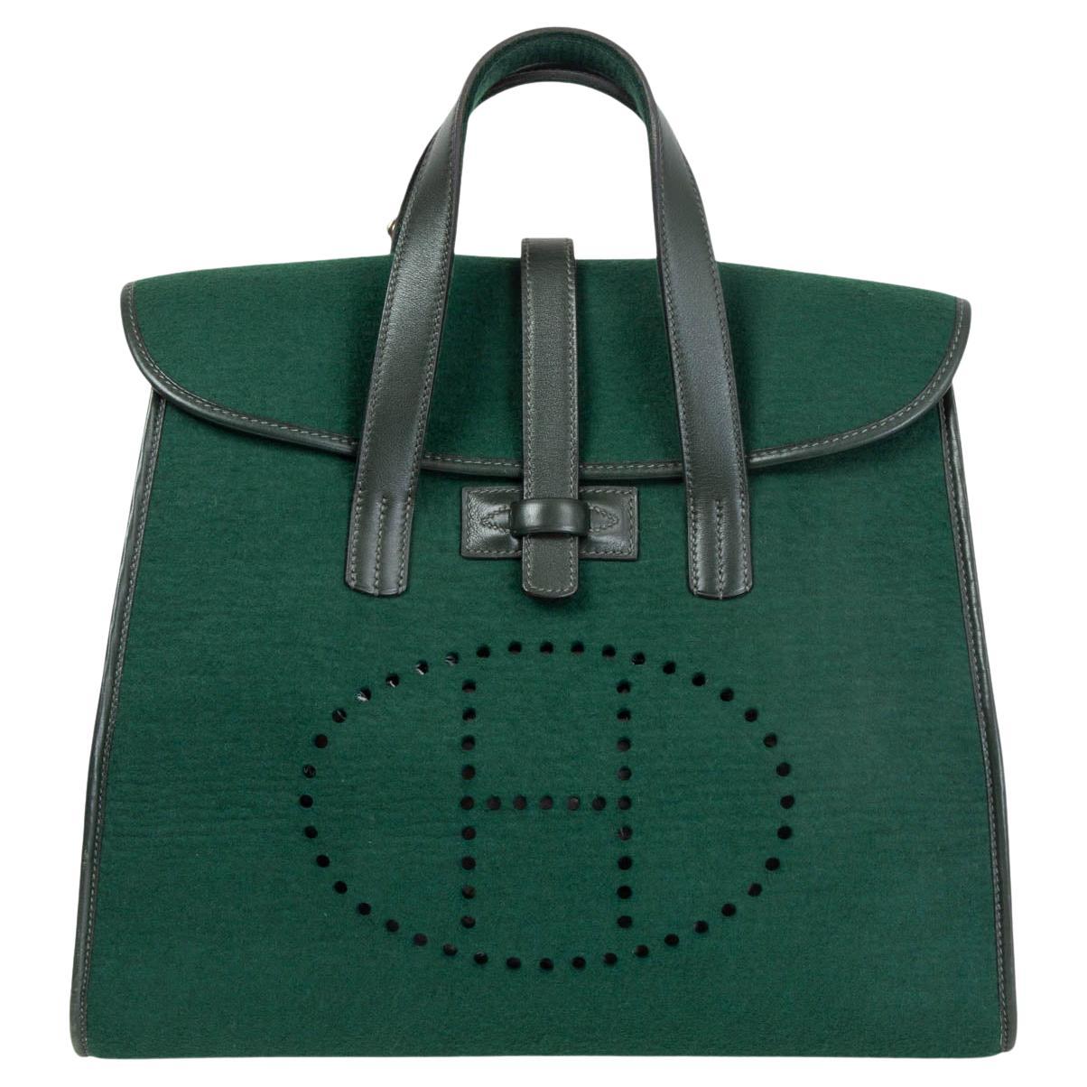 Hermès - Sac fourre-tout vert FEU2DOU en cuir Vert Fonce Feutre et Gulliver en vente