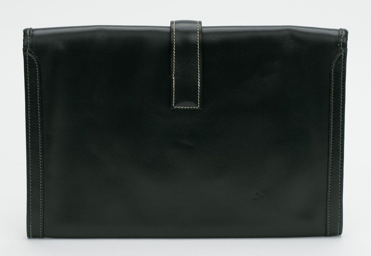 Hermès Grün Jige Clutch Box Kalb (Schwarz) im Angebot