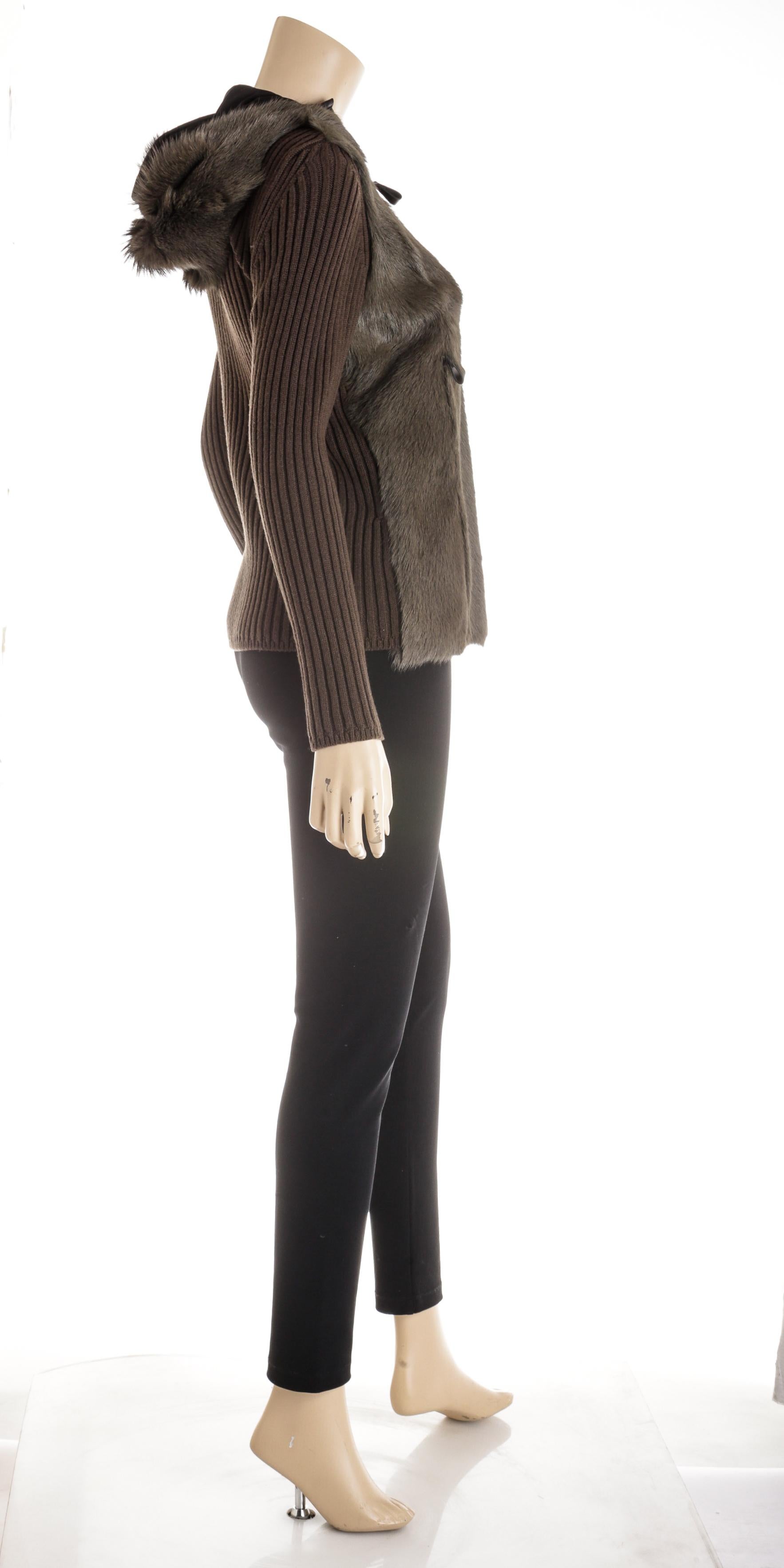 Hermes Green Knit Sleeves Goat Skin Fur Hooded Sweater Jacket Size 36 In Excellent Condition For Sale In Corona Del Mar, CA