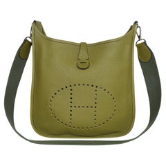 Used Hermes Green Leather Evelyn II GM □J Shoulder Bag 2006