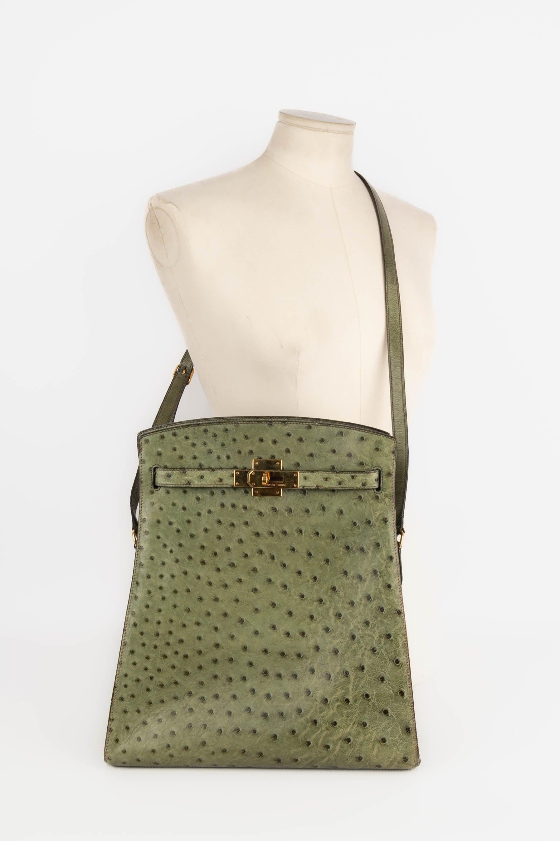 Hermès Green Ostrich Leather Kelly Sport Bag, 1987 In Excellent Condition In SAINT-OUEN-SUR-SEINE, FR
