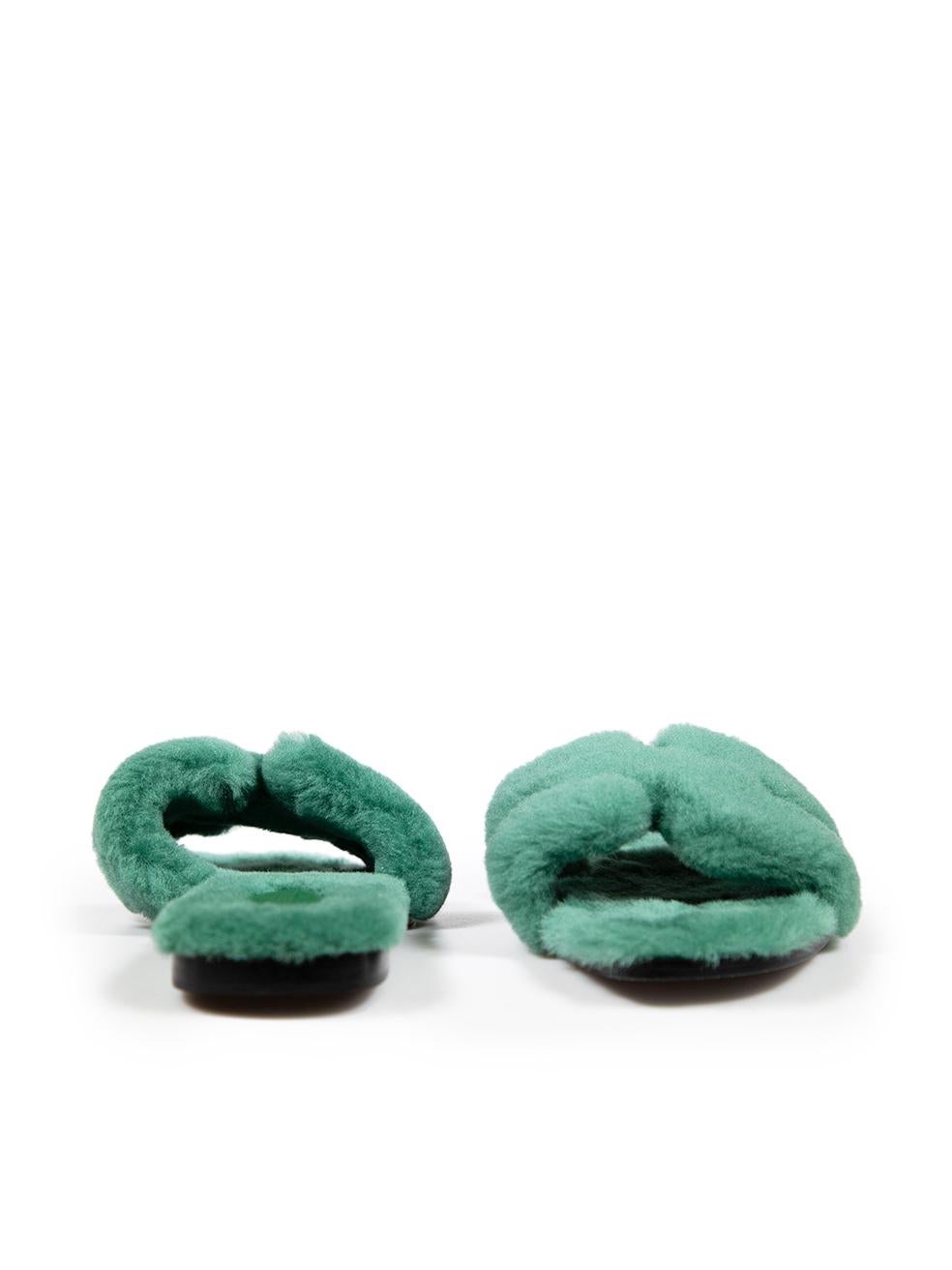 Hermès Green Shearling Oran Sandals Size IT 40 In Excellent Condition In London, GB