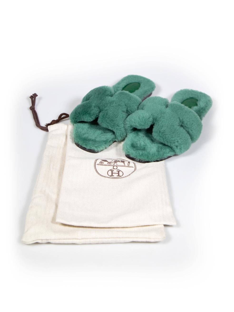 Hermès Green Shearling Oran Sandals Size IT 40 1
