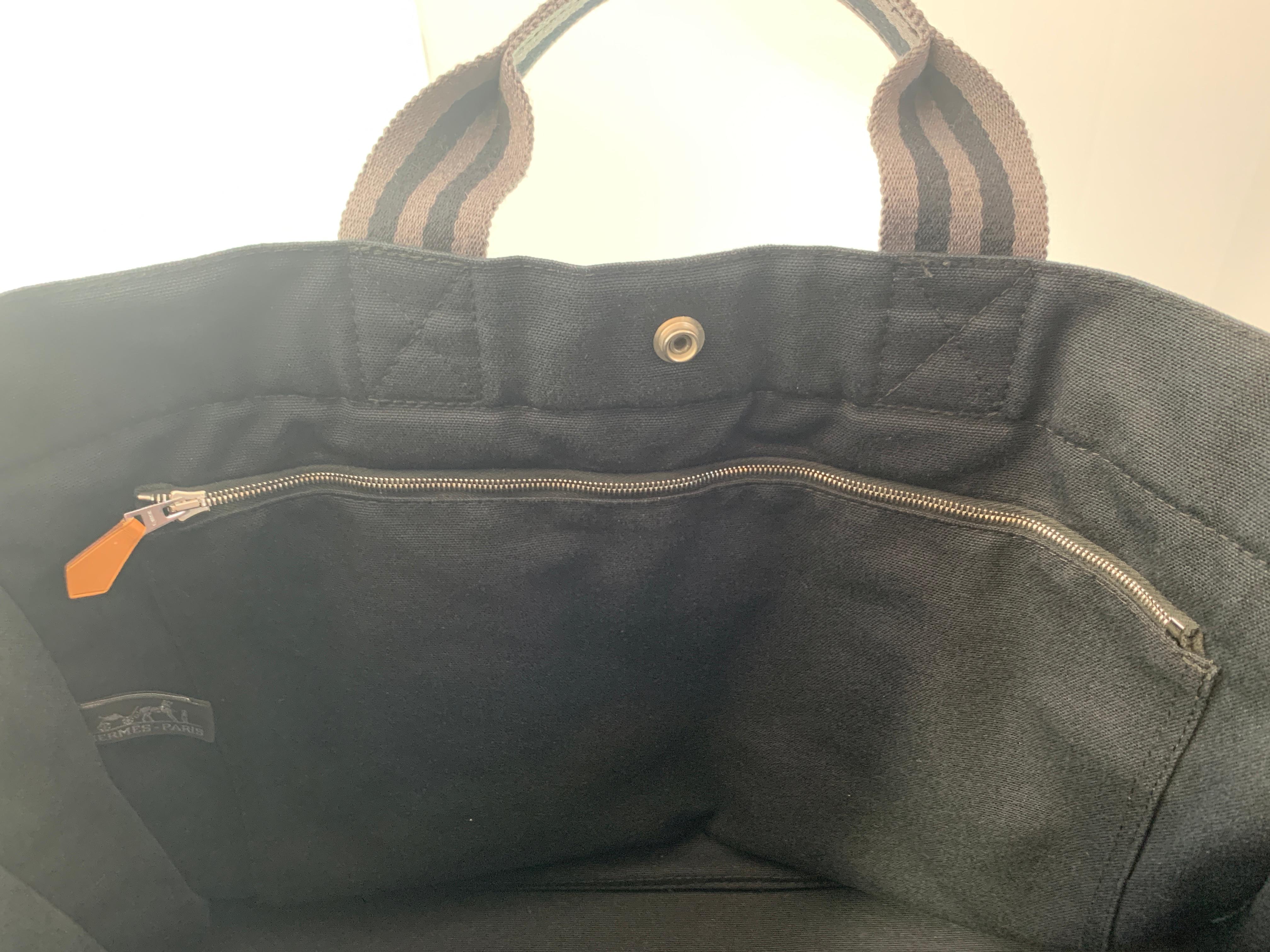 Blue  HERMES Grey/Black Canvas Fourre Tout MM Tote Bag, like new