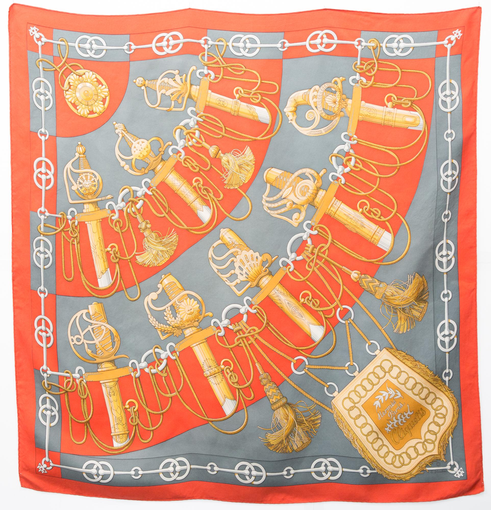 Hermes Grey Cliquetis by J Abadie Silk Scarf In Good Condition For Sale In Paris, FR