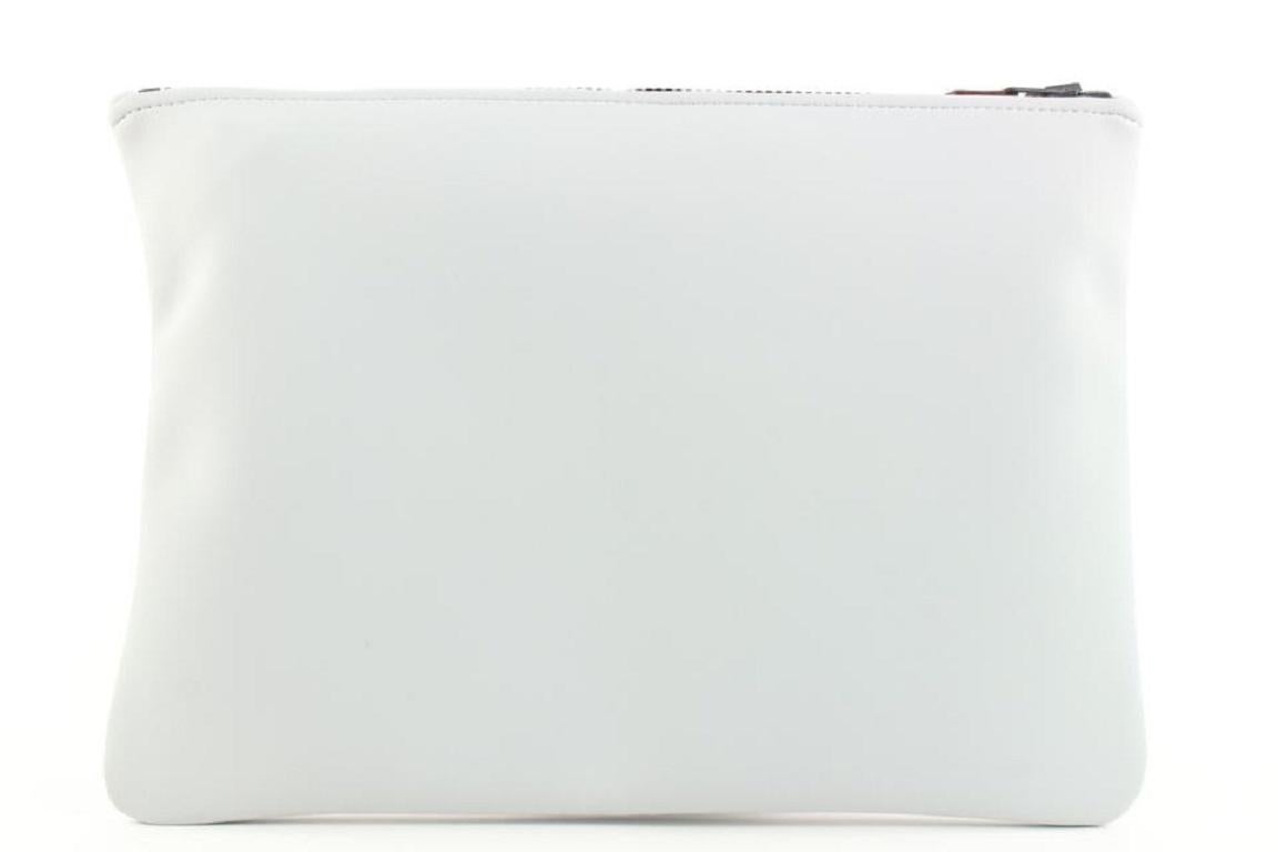 Hermès Grey Neoprene Neobain GM Pouch Clutch 561her311 In Excellent Condition In Dix hills, NY