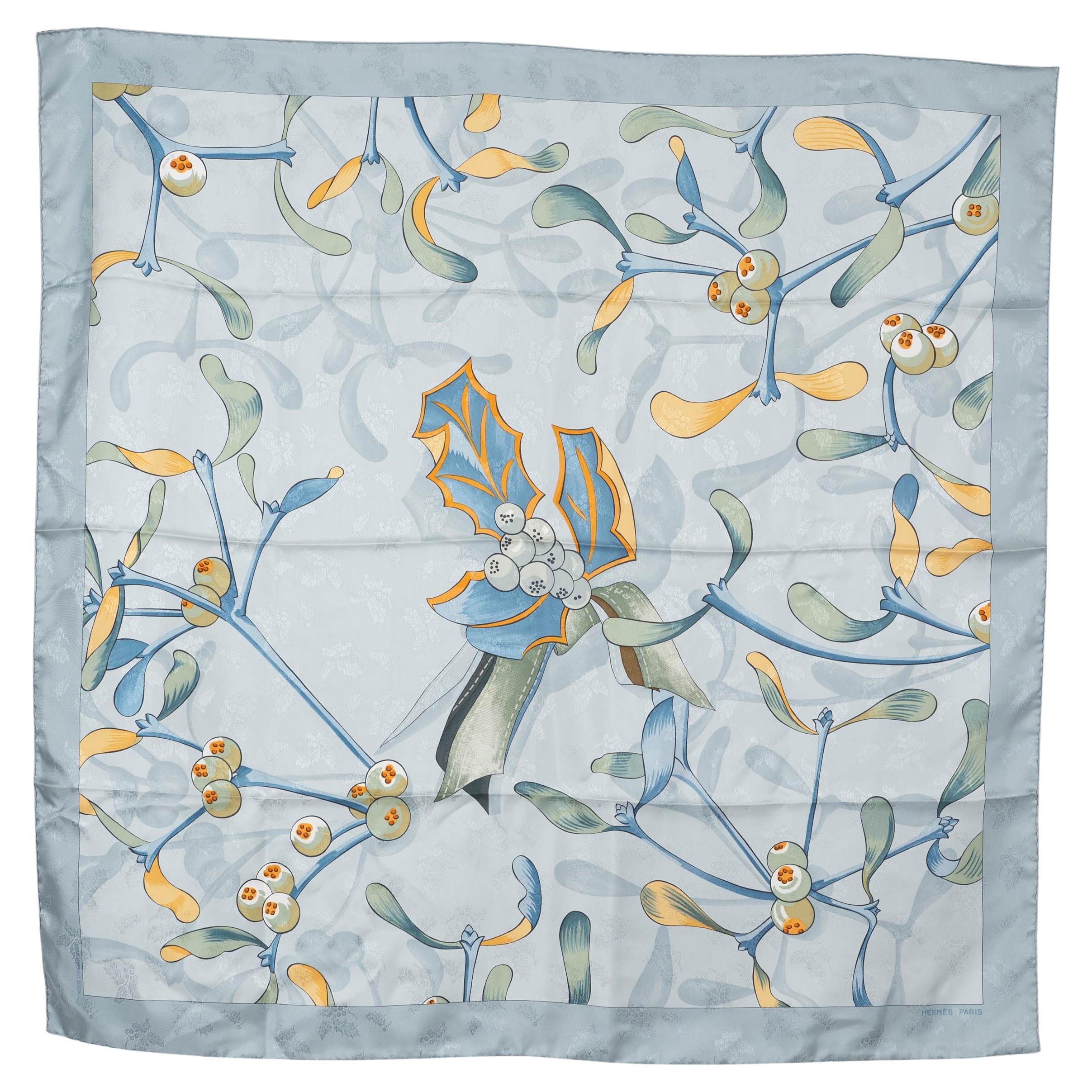 HERMES grey silk NEIGE D'ANTAN 90 JACQUARD Scarf For Sale