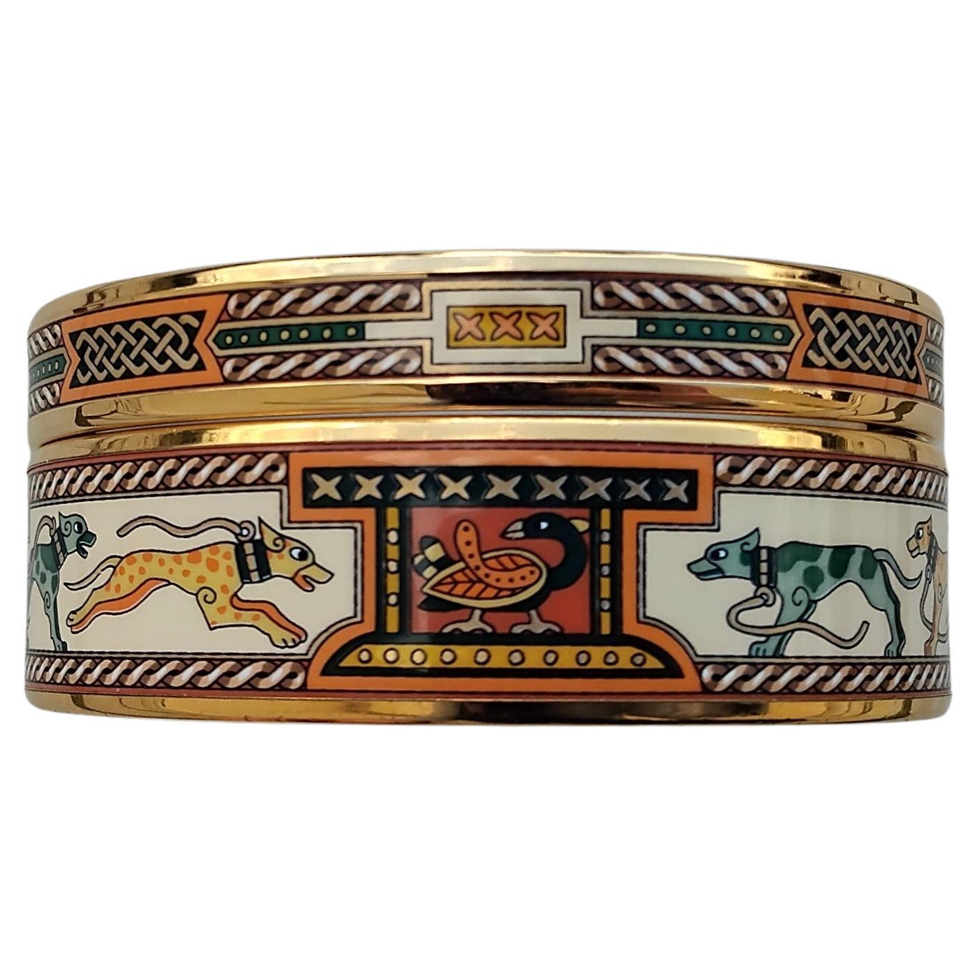 Hermès Perros Galgos Levriers Juego de 2 Pulsera esmaltada a juego Talla 65 en venta 9
