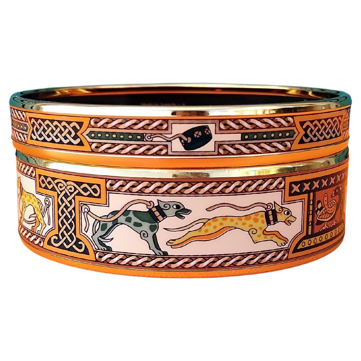 Hermès Perros Galgos Levriers Juego de 2 Pulsera esmaltada a juego Talla 65 en venta 11