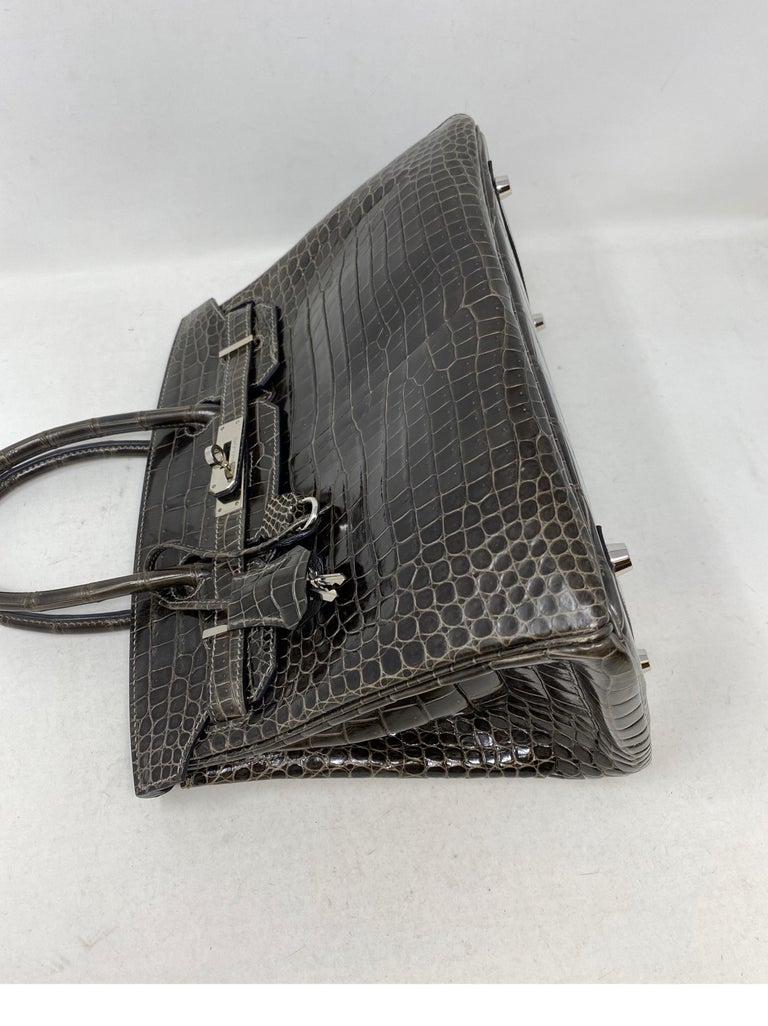 Birkin 30 crocodile handbag Hermès Grey in Crocodile - 31670154