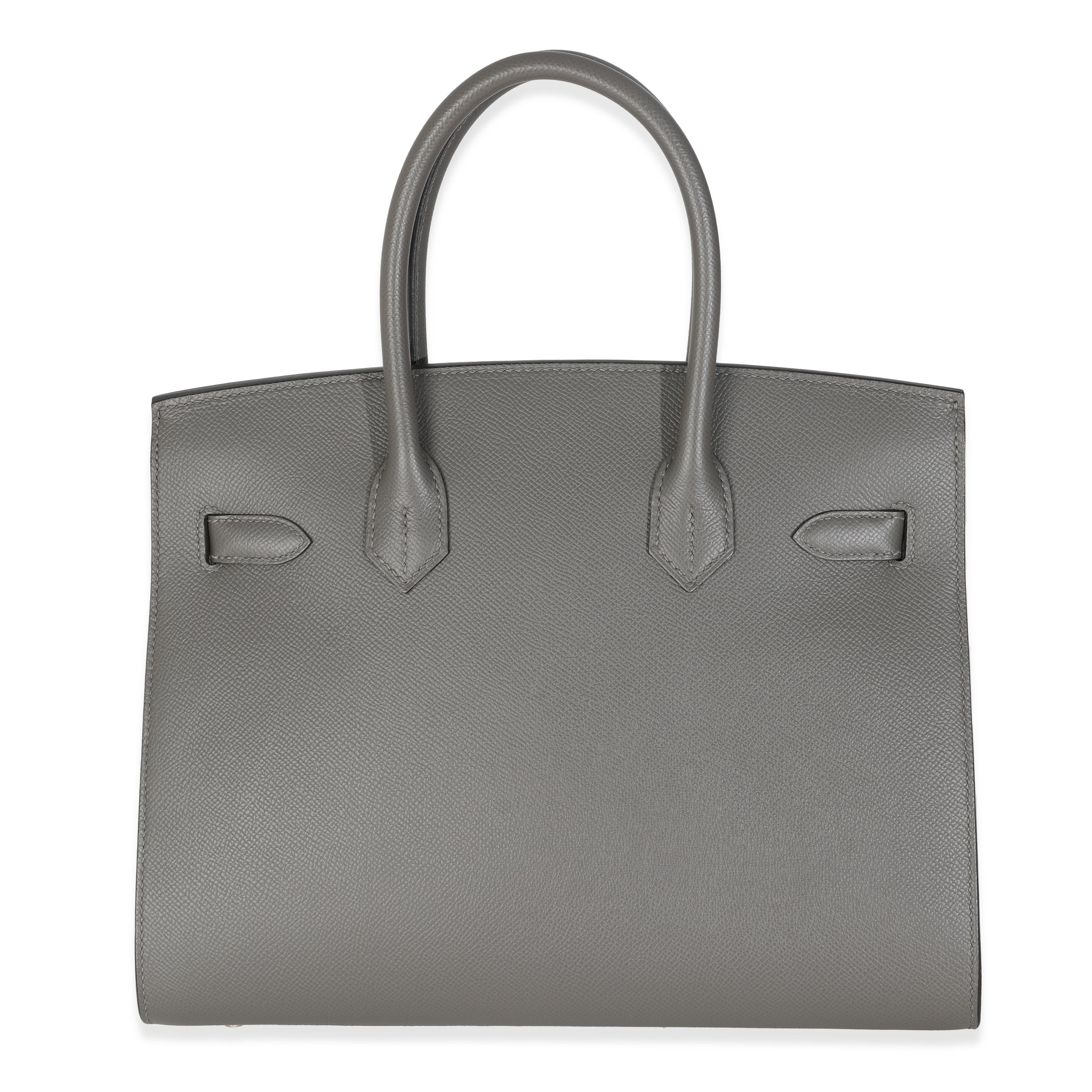 Listing Title : Hermès Gris Meyer Epsom Sellier Birkin 30 GHW
SKU : M146746
Condit : Usagé 
Description de l'état : L'insaisissable sac Birkin d'Hermès a été conçu après que le directeur artistique de l'époque, Jean-Louis Dumas, ait été assis à côté