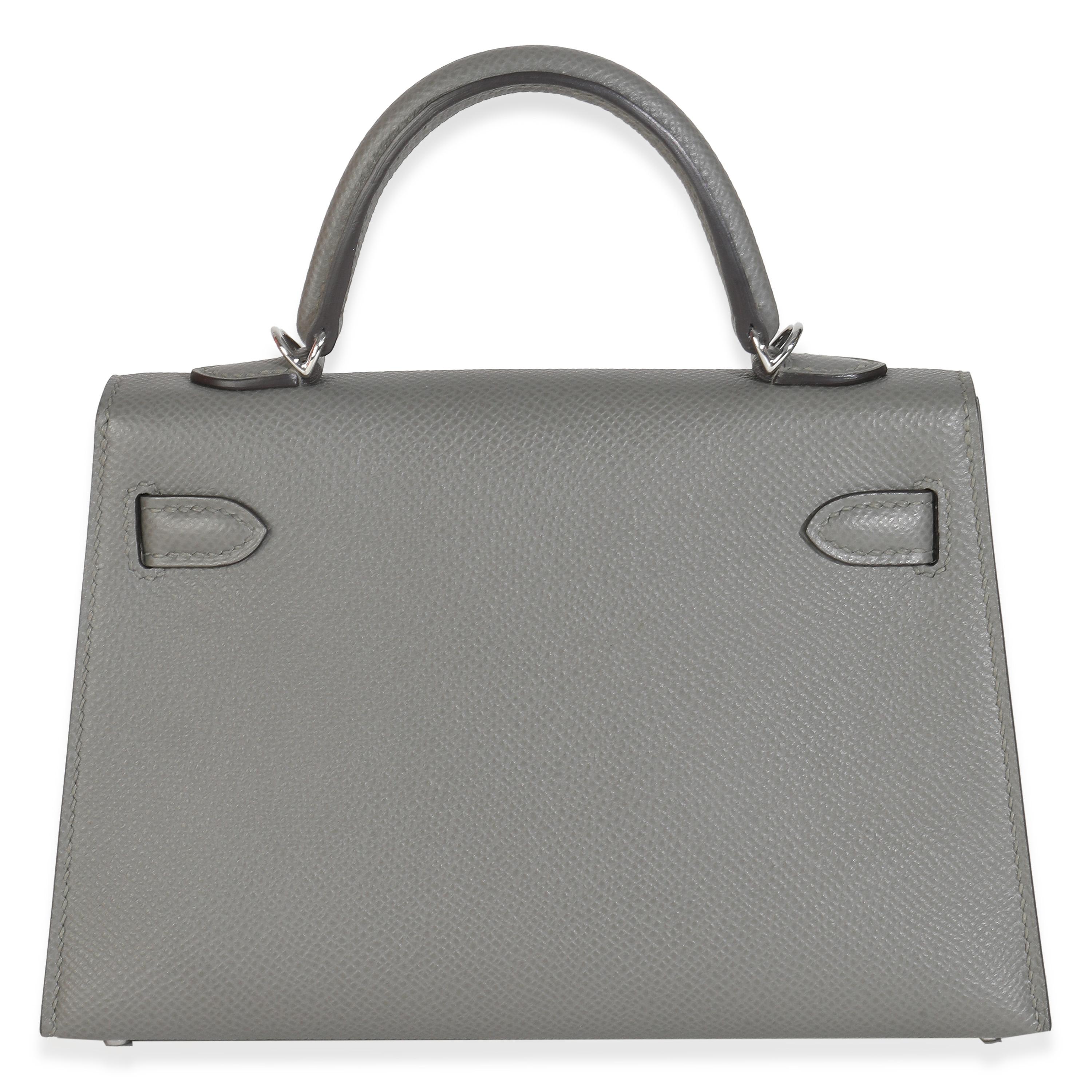 Hermès Gris Meyer Epsom Sellier Mini Kelly II 20 PHW
SKU: M148084

Condit Description: Rinominata ufficialmente nel 1977, la tote bag Kelly di Hermès si chiamava originariamente Sac à Dépêches (che si traduce come 