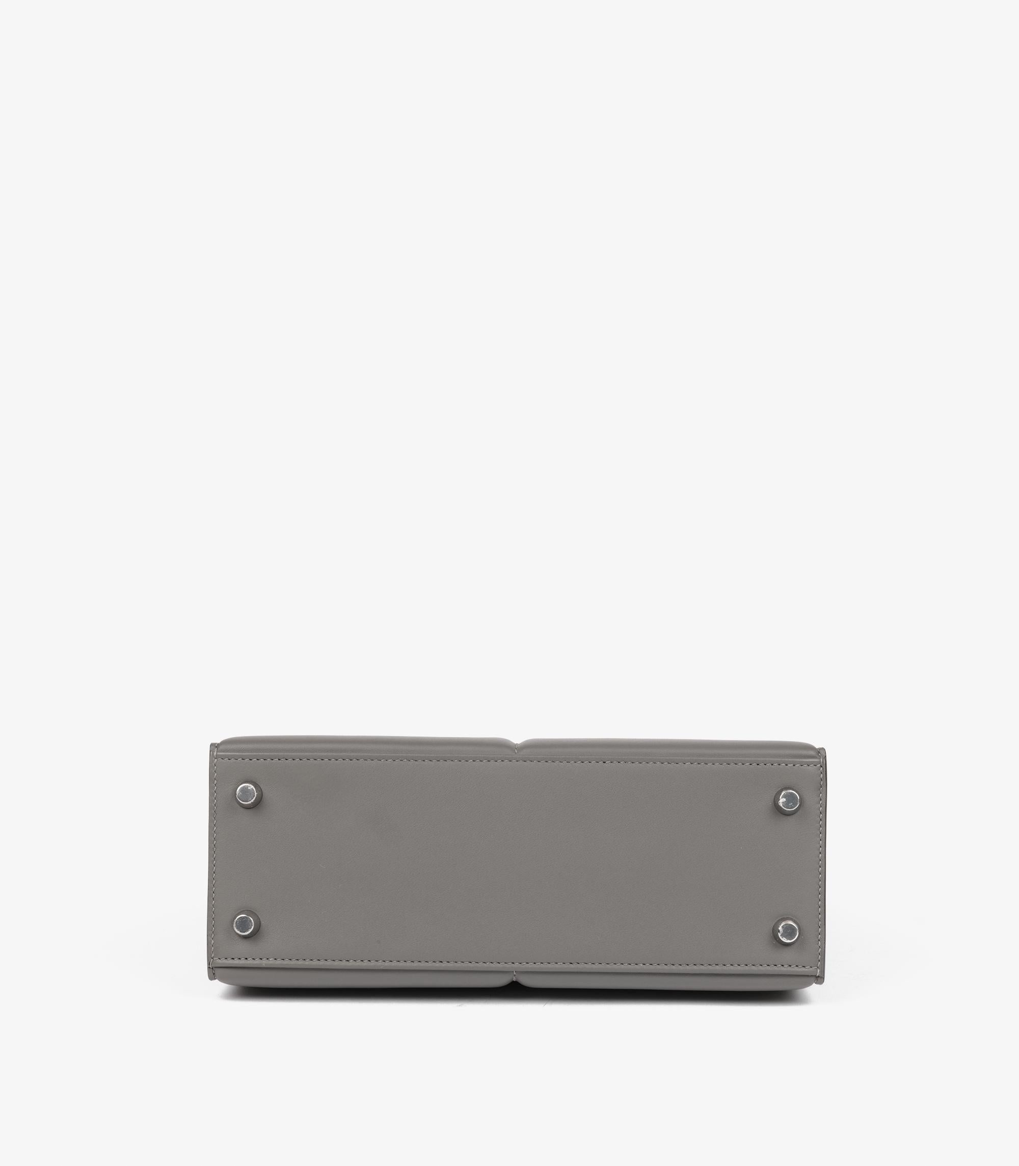 Hermès Gris Meyer Swift Leder gepolsterte Kelly 25cm Sellier im Angebot 2