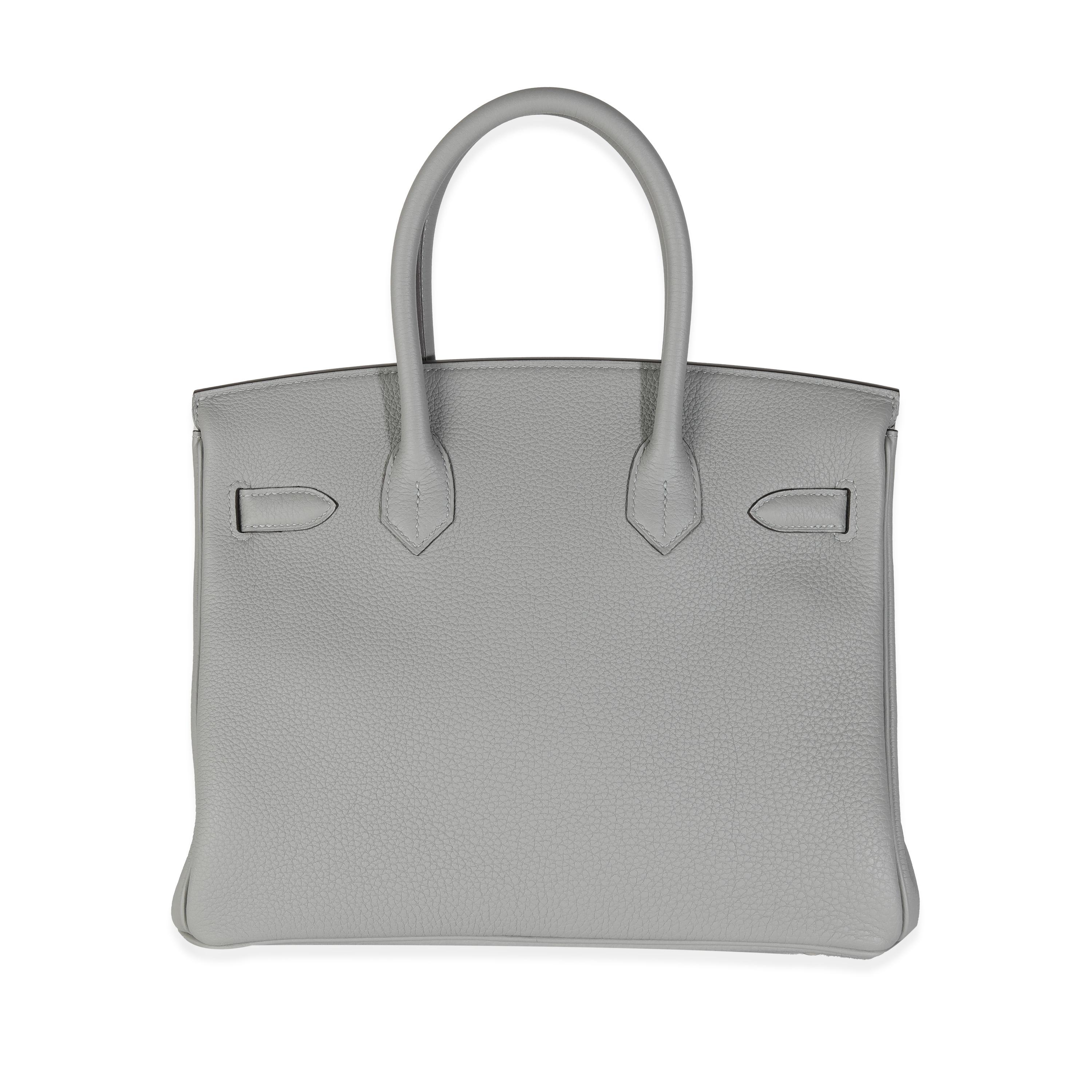 Titolo dell'inserzione: Hermès Gris Meyer Togo Birkin 30 PHW
SKU: M145712
Condizioni: Usato 
Descrizione delle condizioni: L'inafferrabile borsa Birkin di Hermès è stata disegnata dopo che l'allora direttore artistico, Jean-Louis Dumas, era seduto