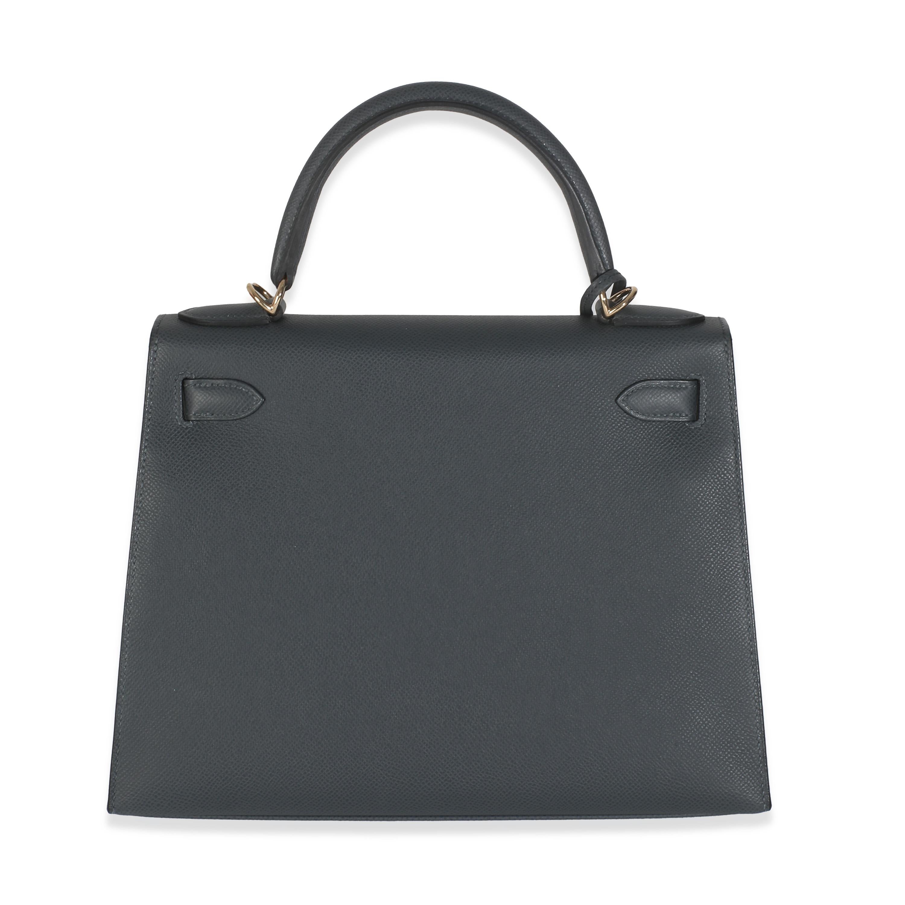 Listing Title: Hermès Gris Misty Epsom Sellier Kelly 28 PBHW
SKU: M146166
Condition: Pre-owned 
Condition Description: Officially renamed in 1977, the Kelly tote bag from Hermès was originally called the Sac à Dépêches (which translates as ‘the