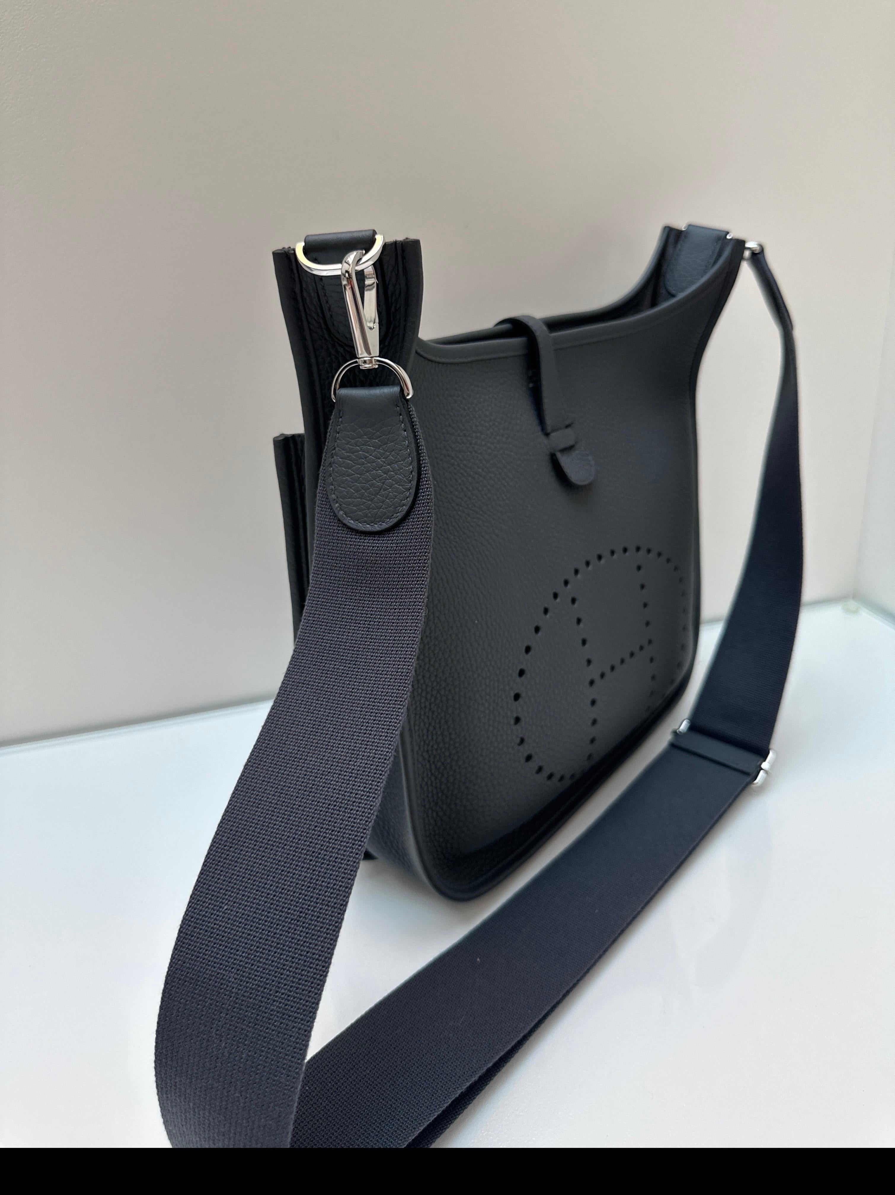 Hermes Gris Misty Evelyne PM Bag For Sale 10