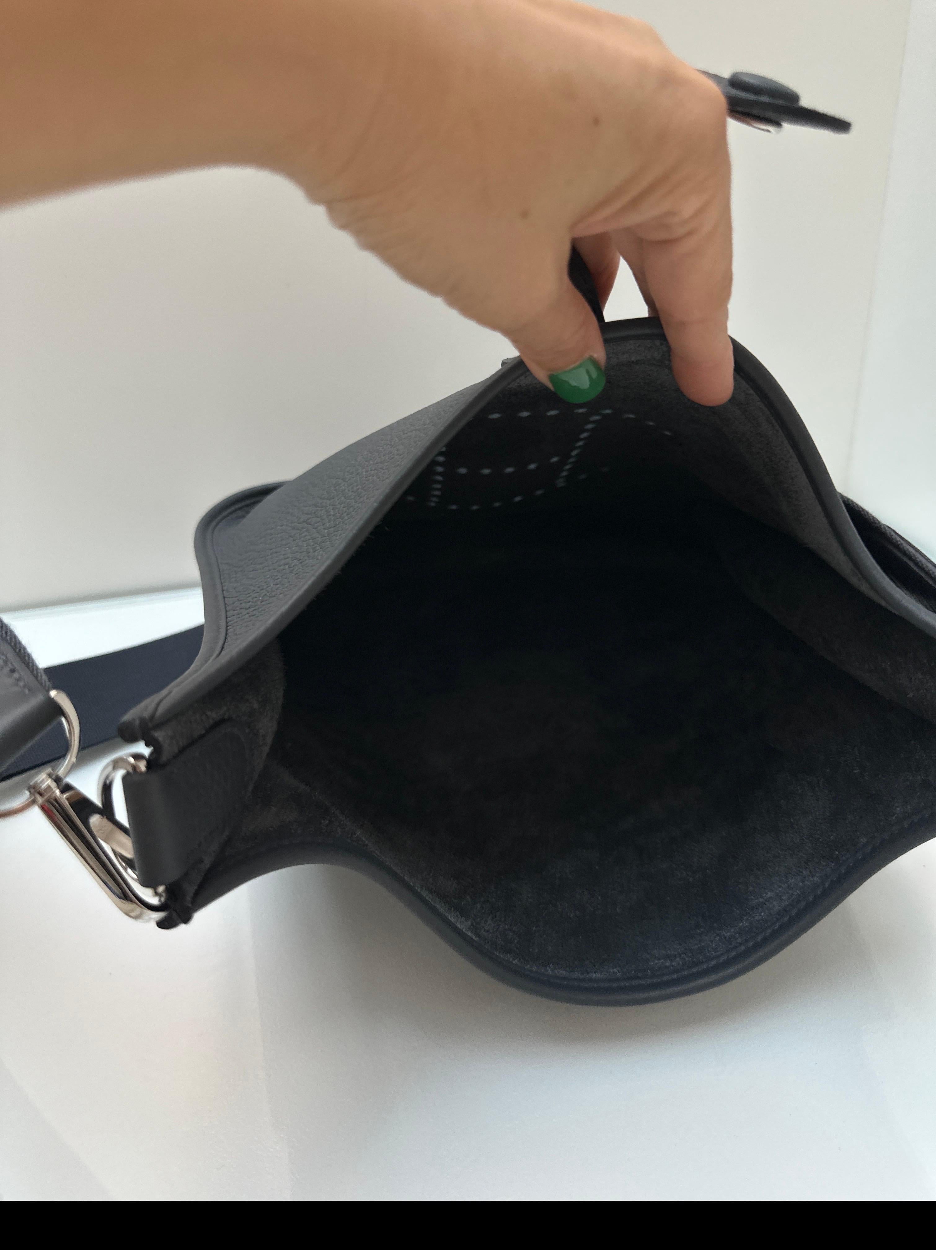 Hermes Gris Misty Evelyne PM Bag For Sale 3