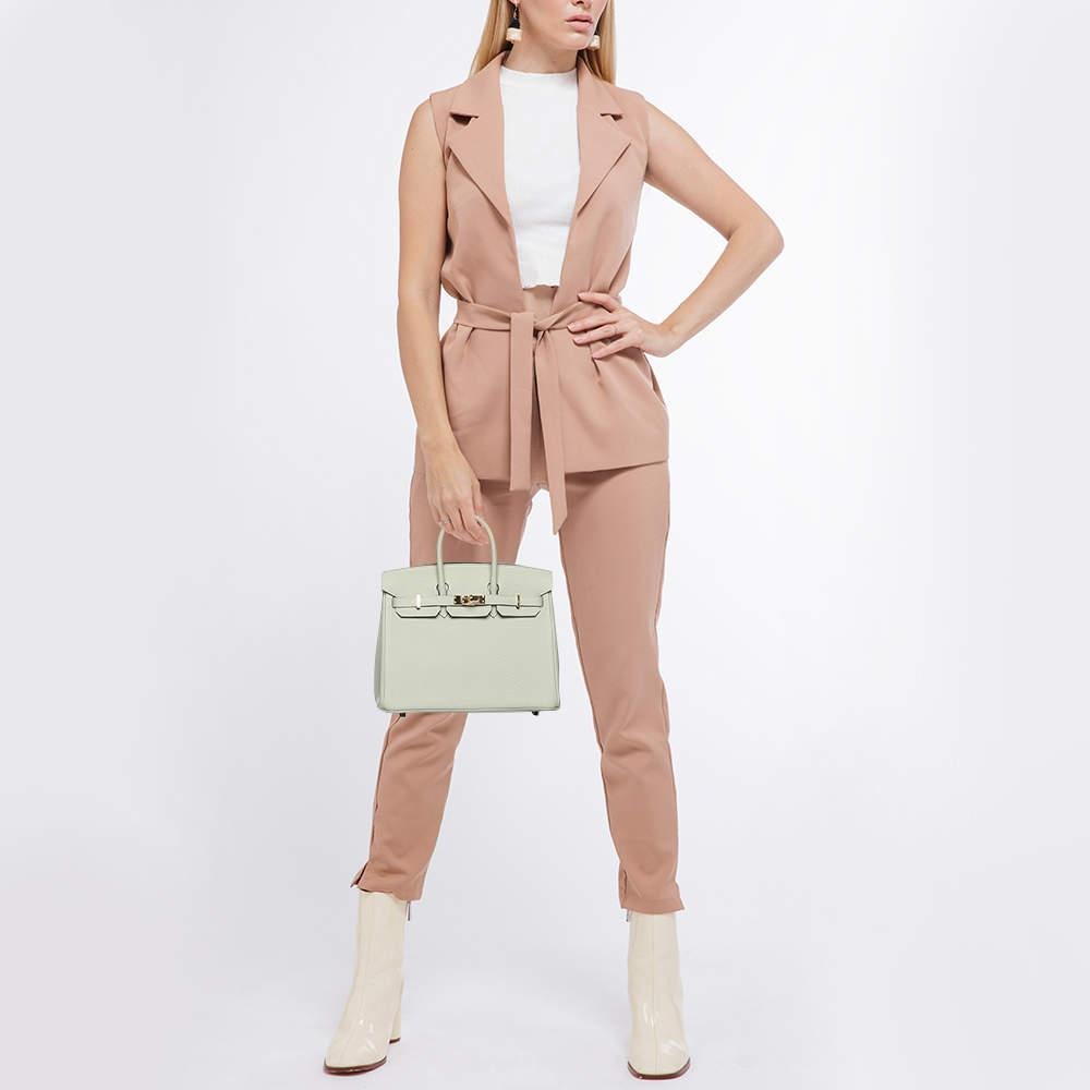 Its timeless design rich history impeccable construction and limited availability have made the iconic Birkin a coveted work of art and a great investment. Were bringing the icon to you with this Birkin 25. Made in France it is sewn using Togo