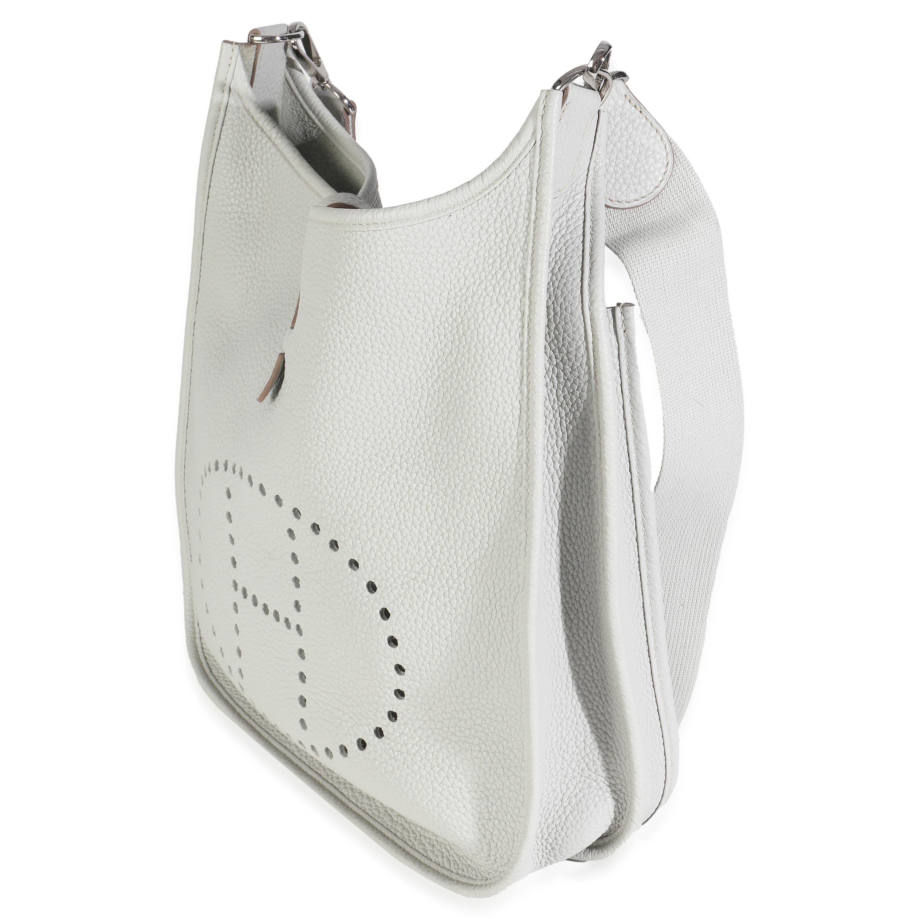 Hermès Gris Perle Clemence Evelyne III 29 PHW In condizioni ottime in vendita a New York, NY