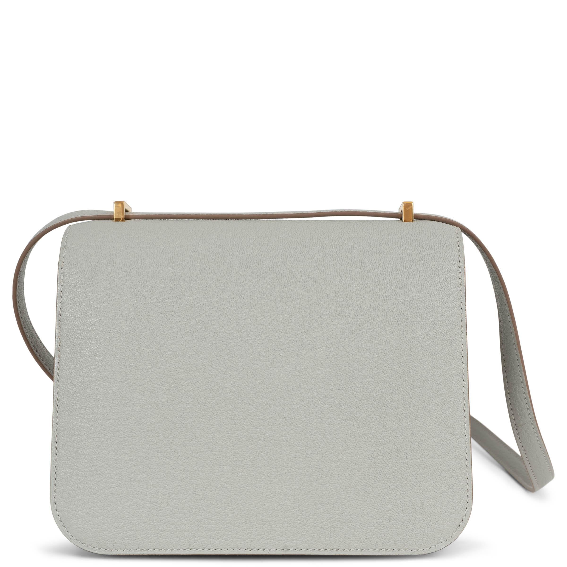 HERMES Gris Perle grey Mysore leather CONSTANCE 18 MIROIR Bag Ghw (Grau) im Angebot