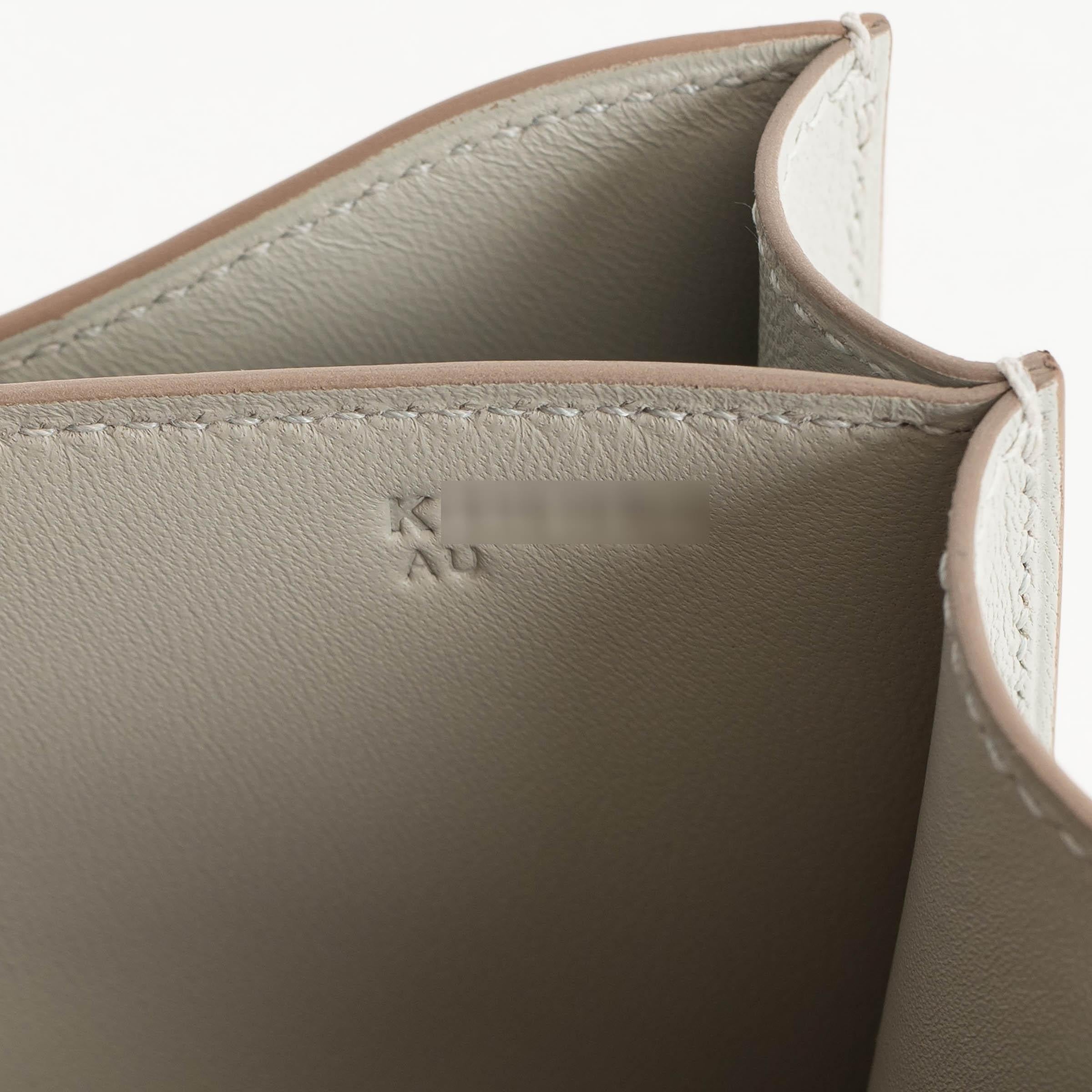 HERMES Gris Perle grey Mysore leather CONSTANCE 18 MIROIR Bag Ghw im Angebot 4