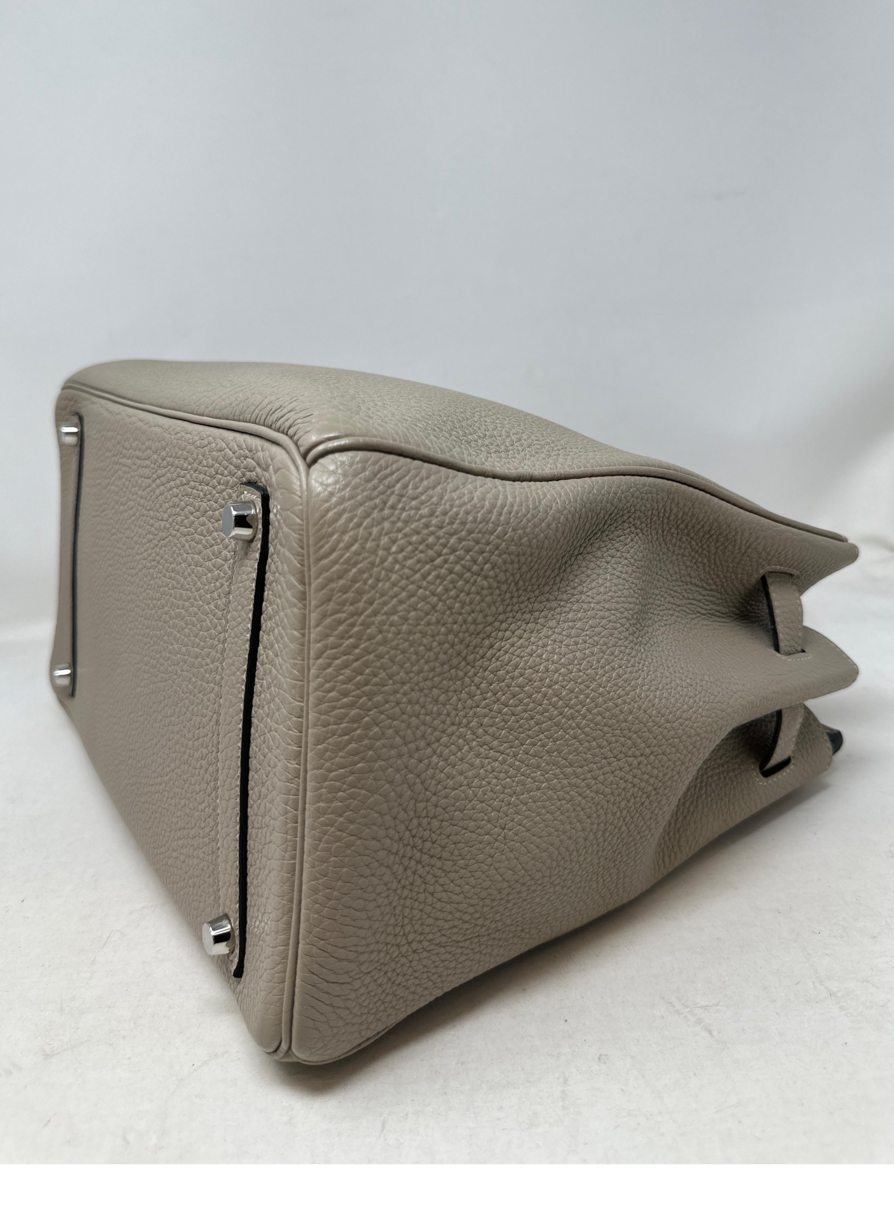 Hermes Gris Tourterelle Birkin 35 Bag  For Sale 6