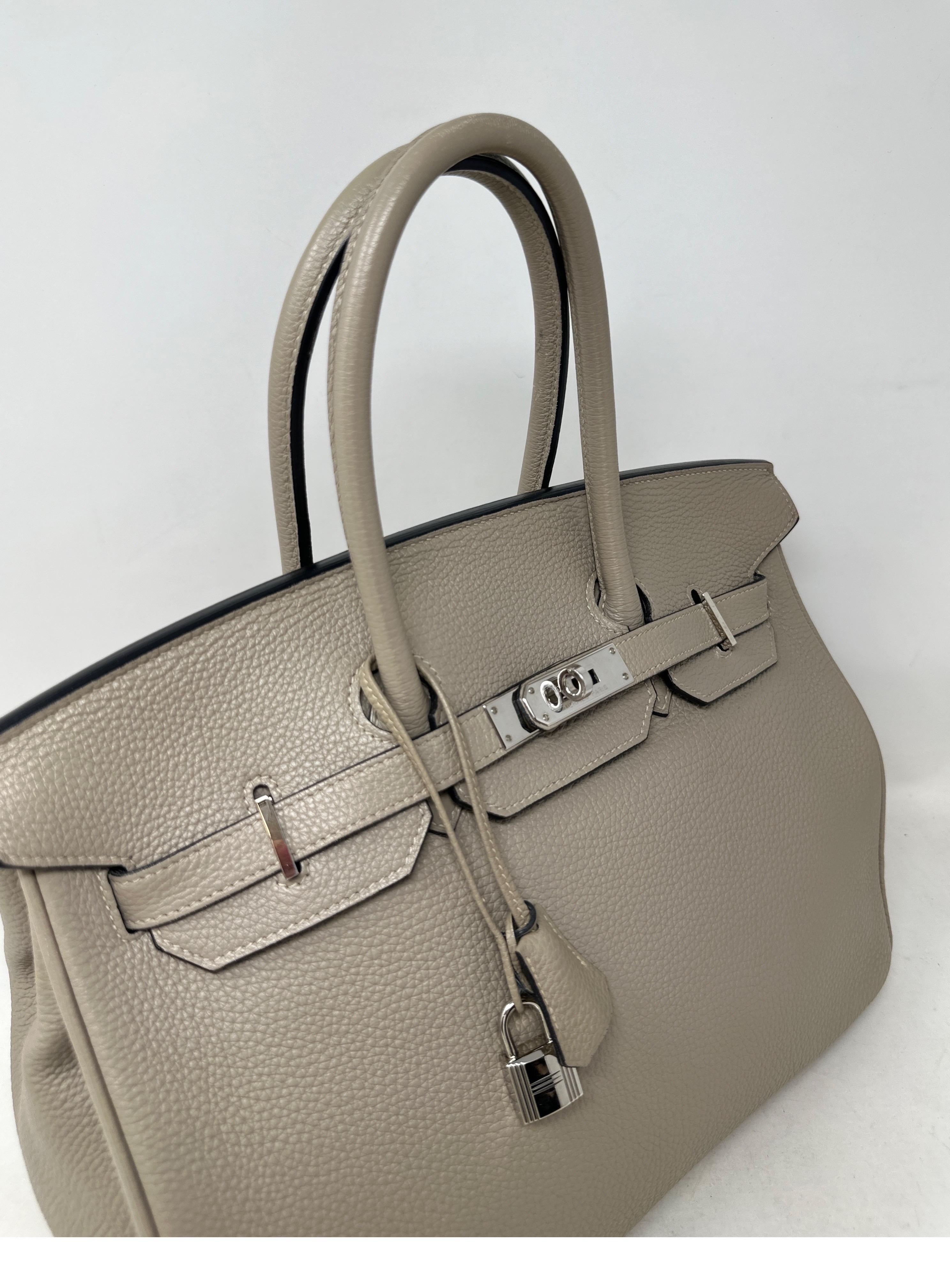 Hermes Gris Tourterelle Birkin 35 Bag  For Sale 14