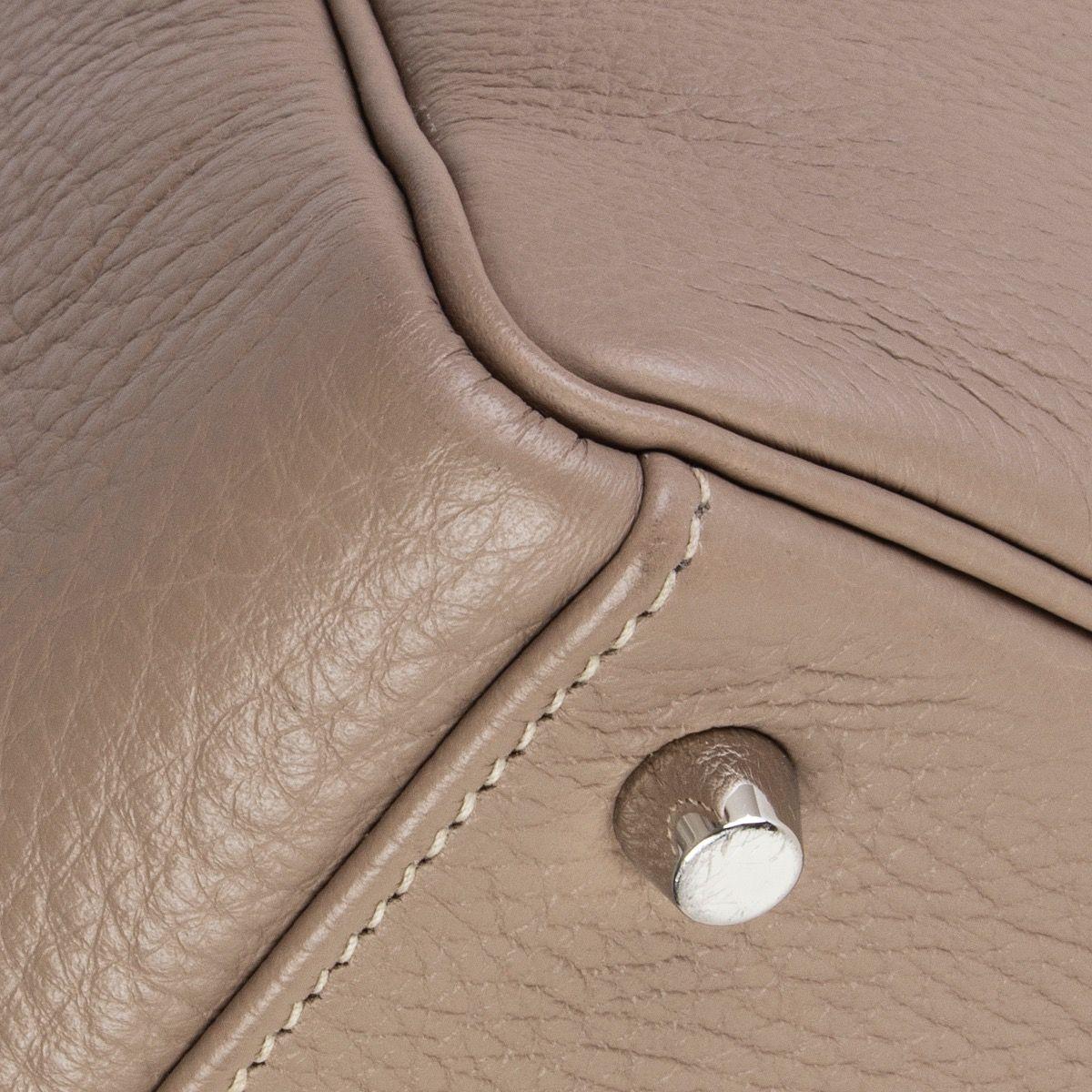 HERMES Gris Tourterelle grey Clemence leather & Palladium KELLY 35 Retourne Bag For Sale 2