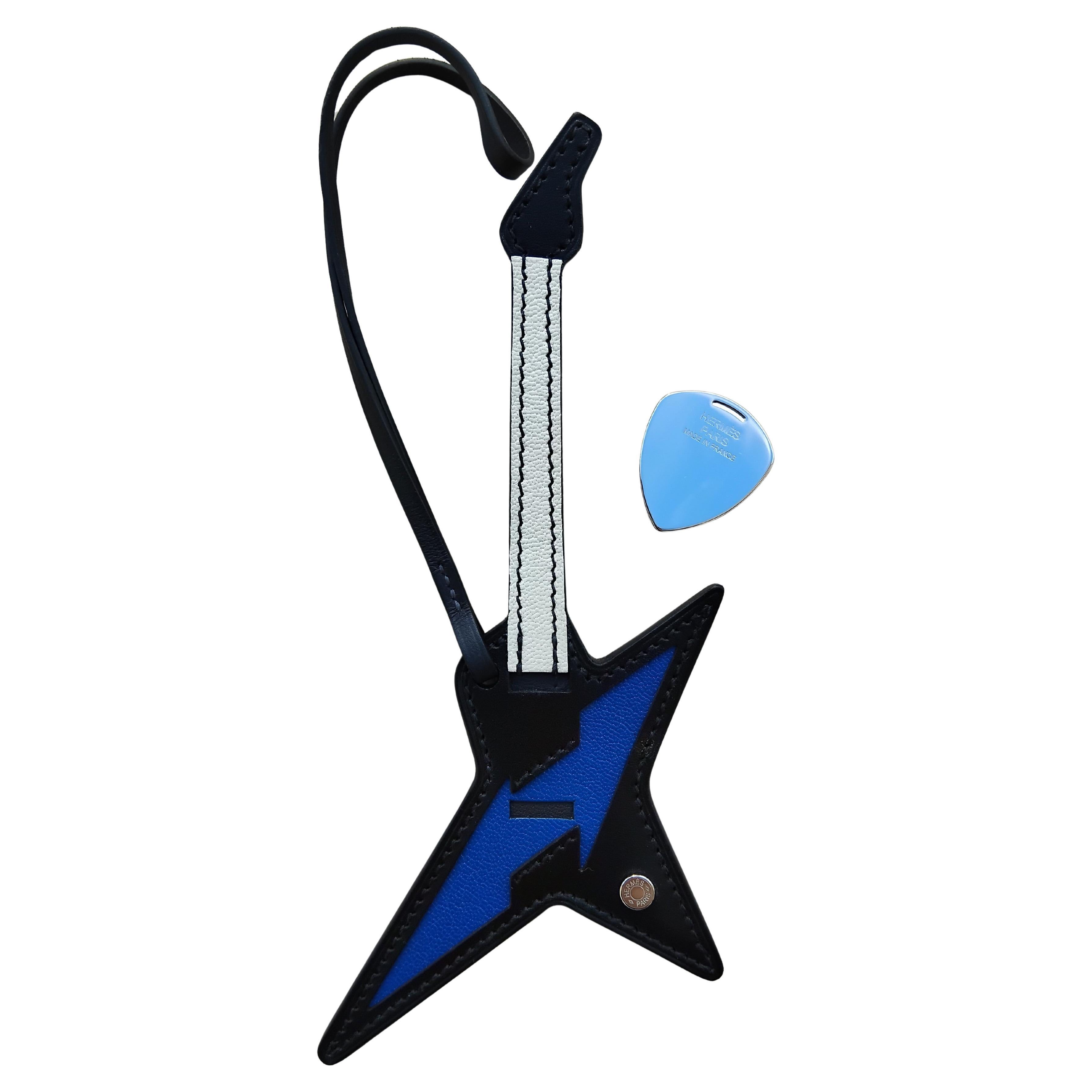 Hermès Gitarre Rock Leder Charme mit Plektrum im Angebot 6